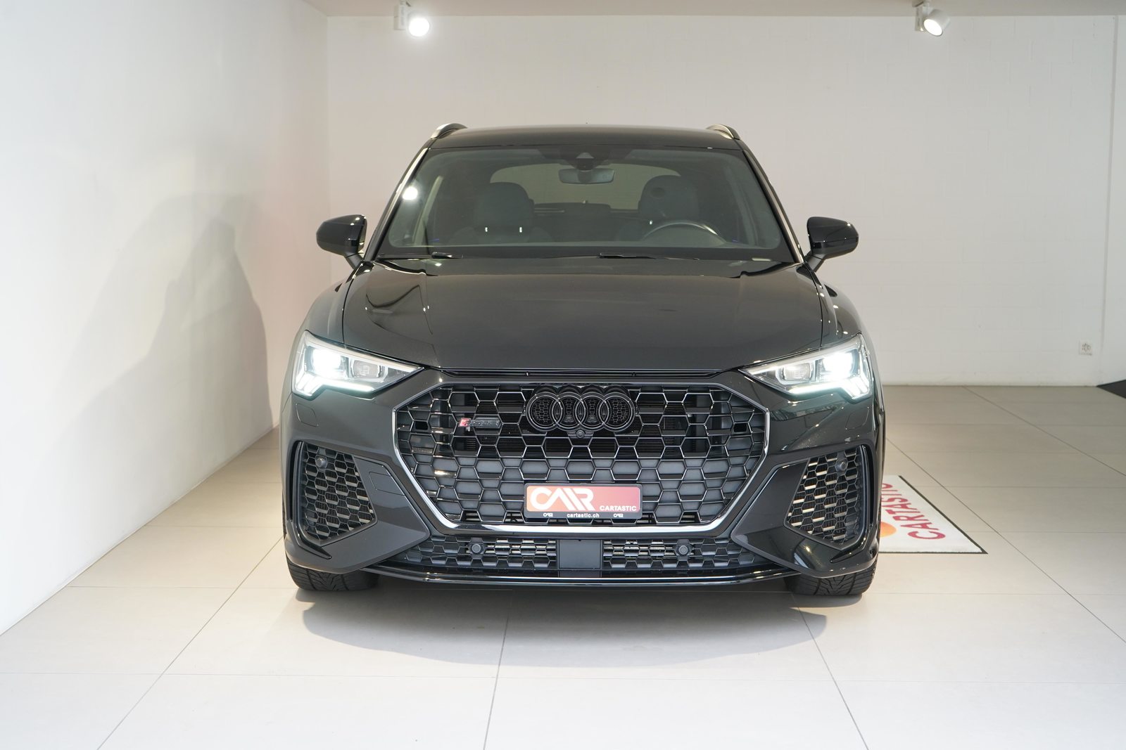 AUDI RS Q3 2.5 TFSI quattro S-Tronic, Petrol, Second hand / Used, Automatic - 2