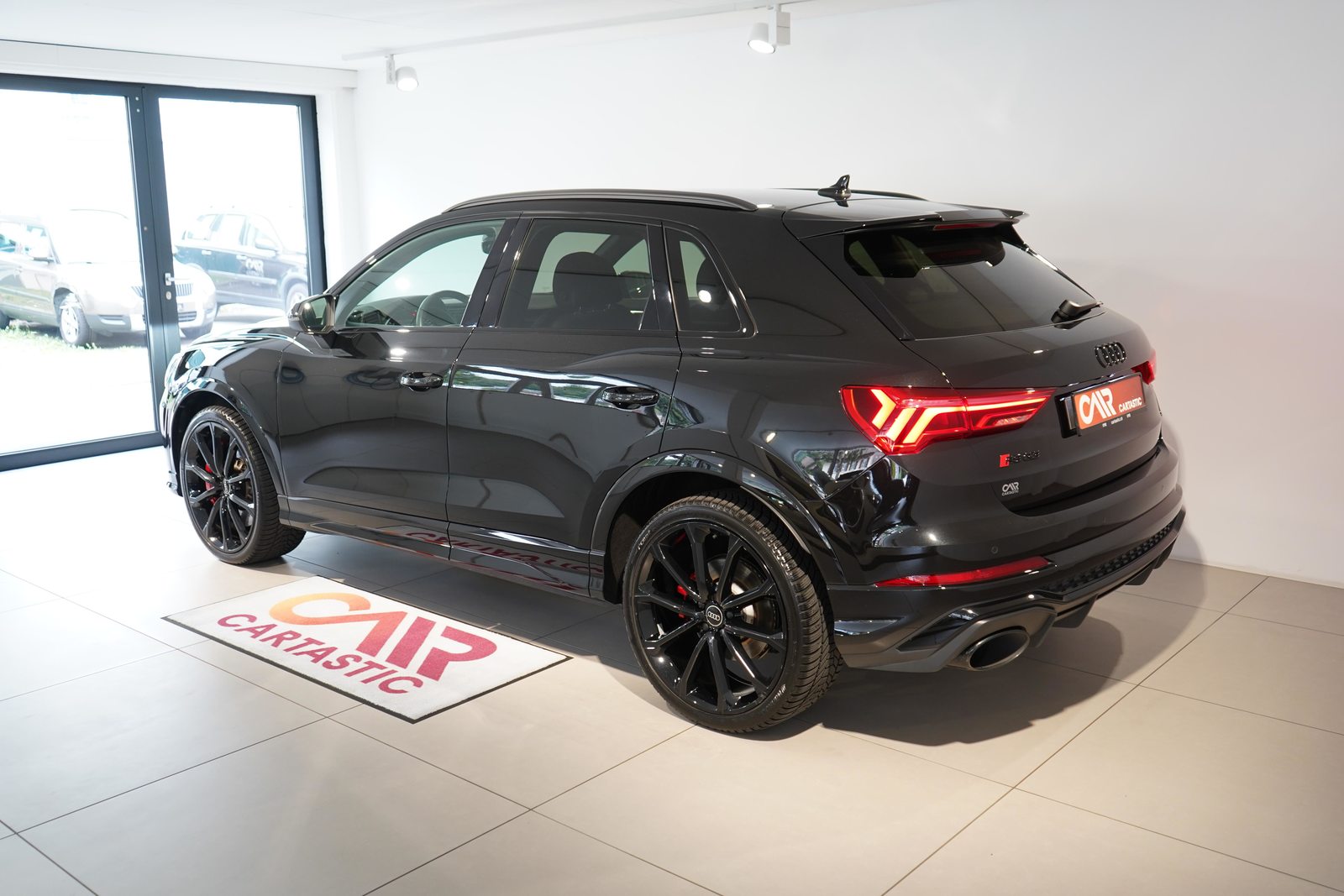AUDI RS Q3 2.5 TFSI quattro S-Tronic, Petrol, Second hand / Used, Automatic - 3