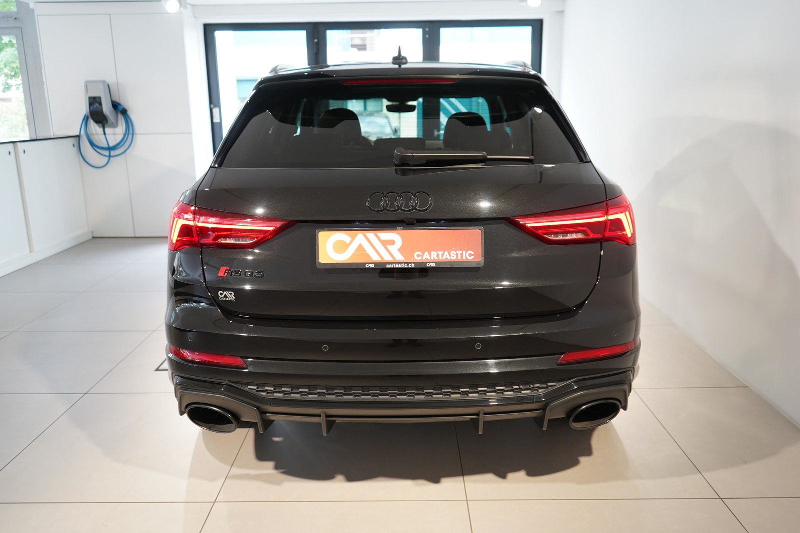 AUDI RS Q3 2.5 TFSI quattro S-Tronic, Petrol, Second hand / Used, Automatic - 4