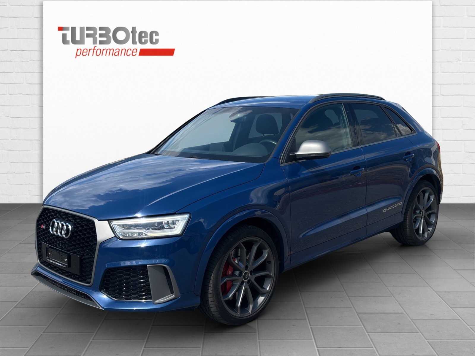 AUDI RS Q3 2.5 TFSI performance quattro S-tronic