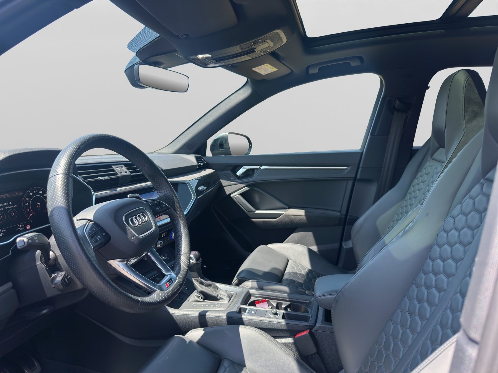 AUDI RS Q3, Benzin, Occasion / Gebraucht, Automatik - 5