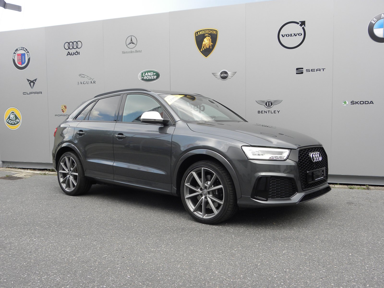 AUDI RS Q3 2.5 TFSI quattro S-tronic, Petrol, Second hand / Used, Automatic - 3
