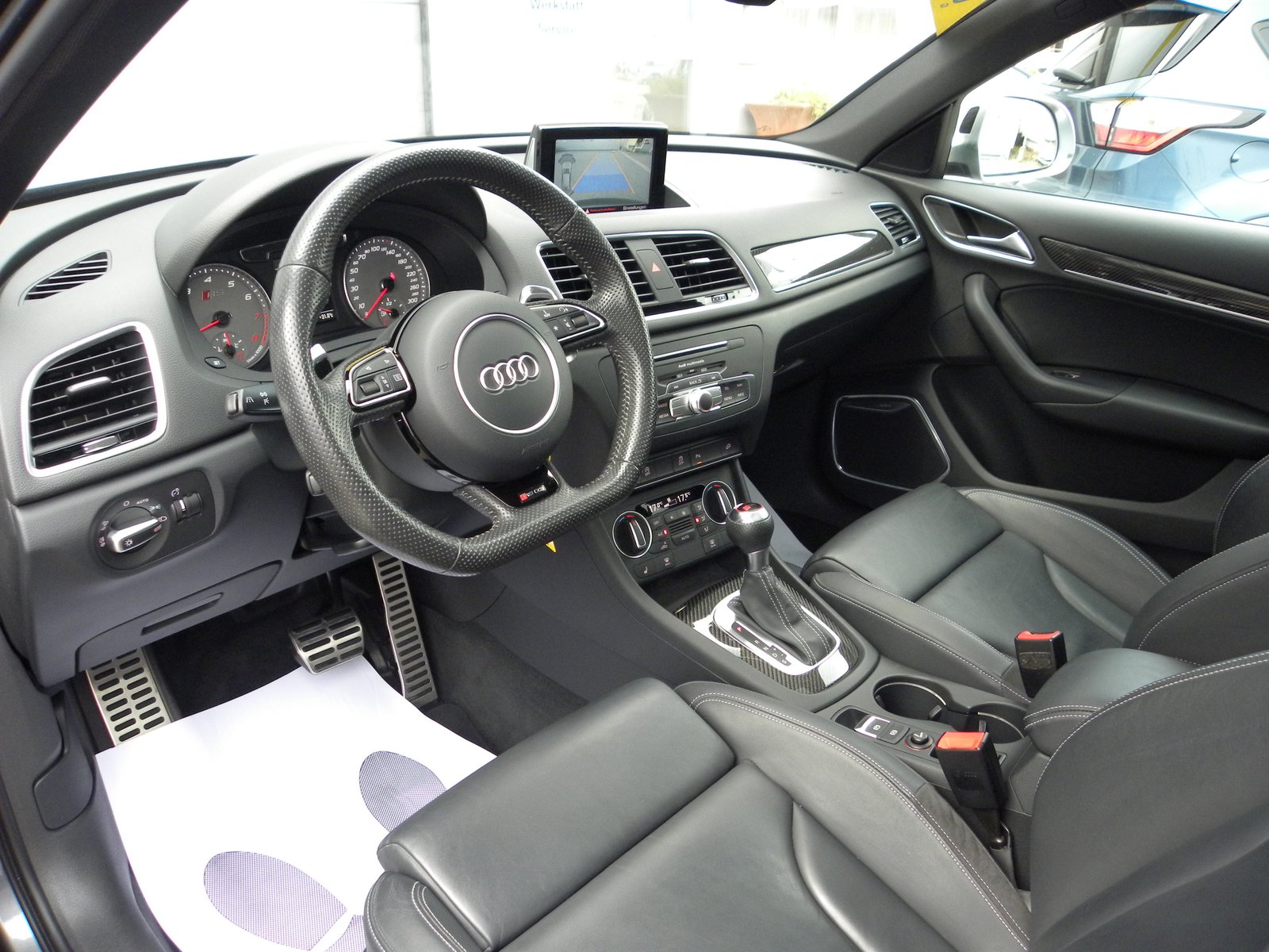 AUDI RS Q3 2.5 TFSI quattro S-tronic, Petrol, Second hand / Used, Automatic - 7