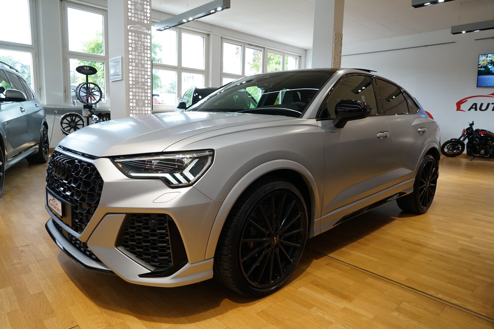 AUDI RS Q3 Sportback quattro S tronic Grau Matt Audi exclusi