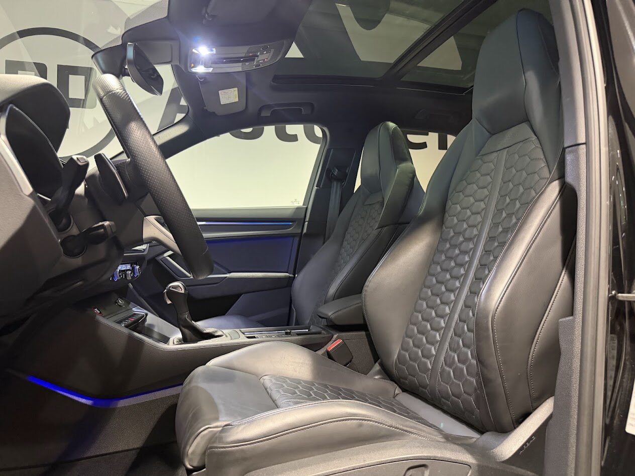 AUDI RS Q3, Benzin, Occasion / Gebraucht, Automatik - 4