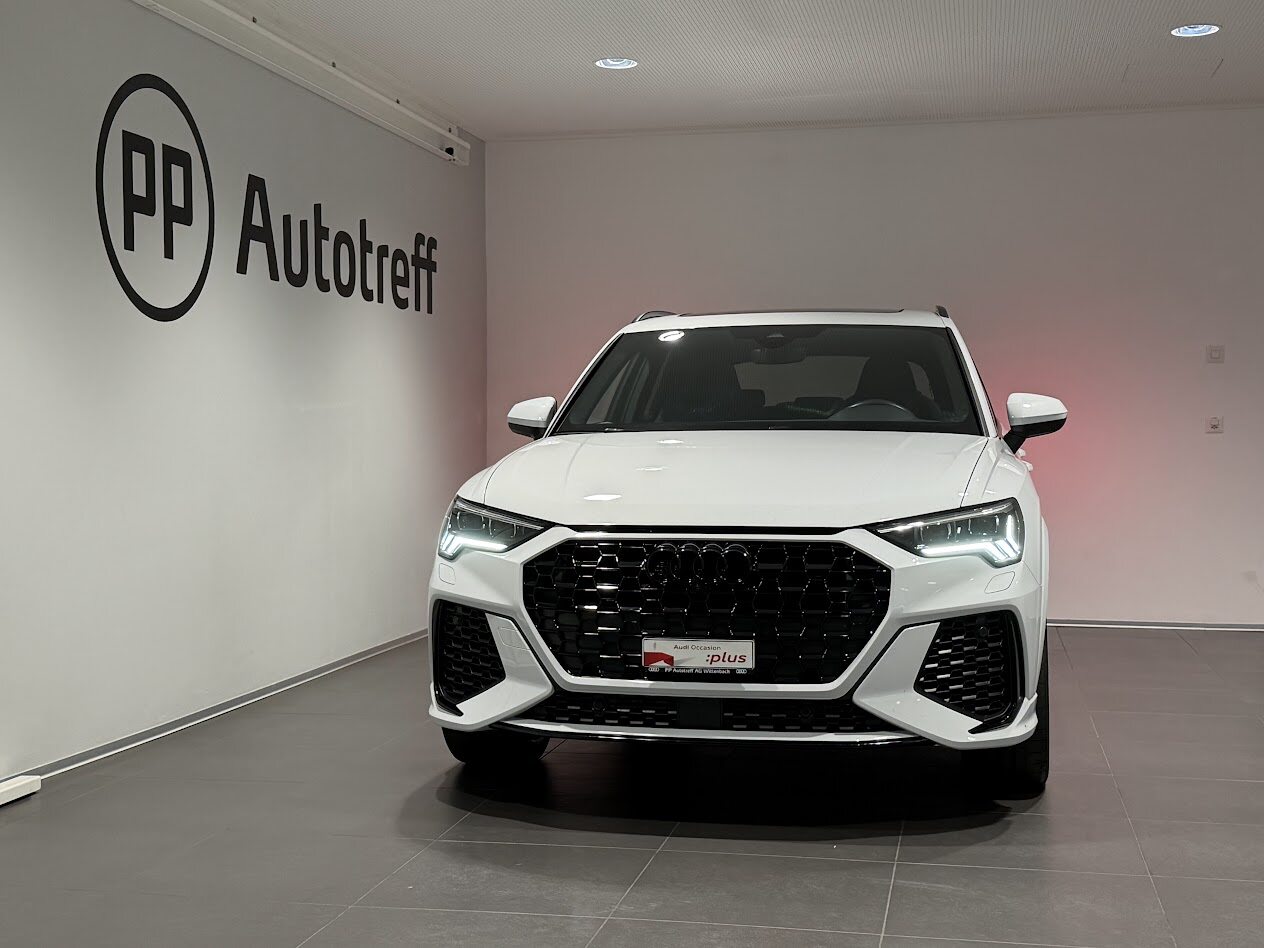 AUDI RS Q3