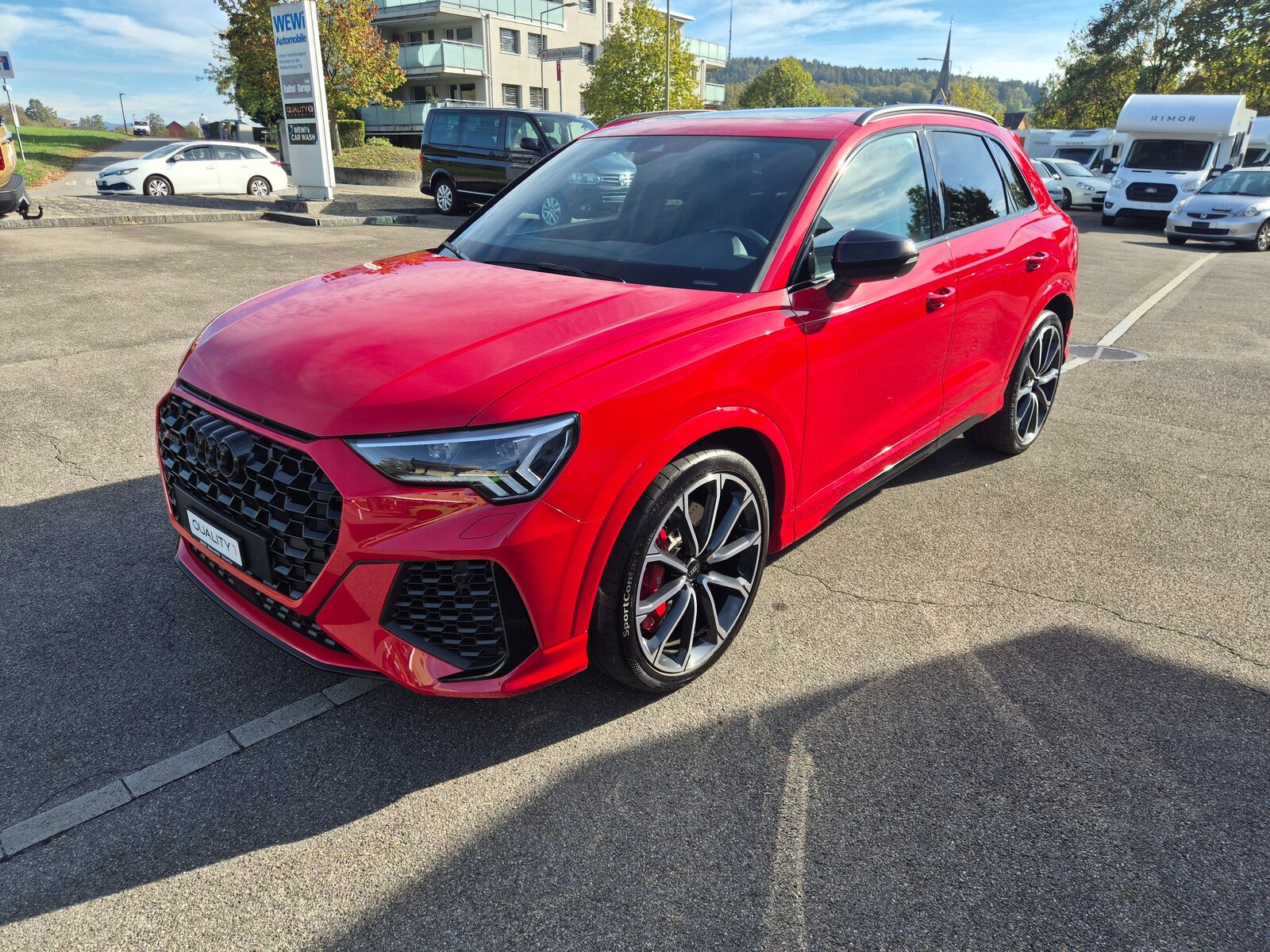 AUDI RS Q3 2.5 TFSI quattro S tronic, Benzin, Occasion, Automatik - 2