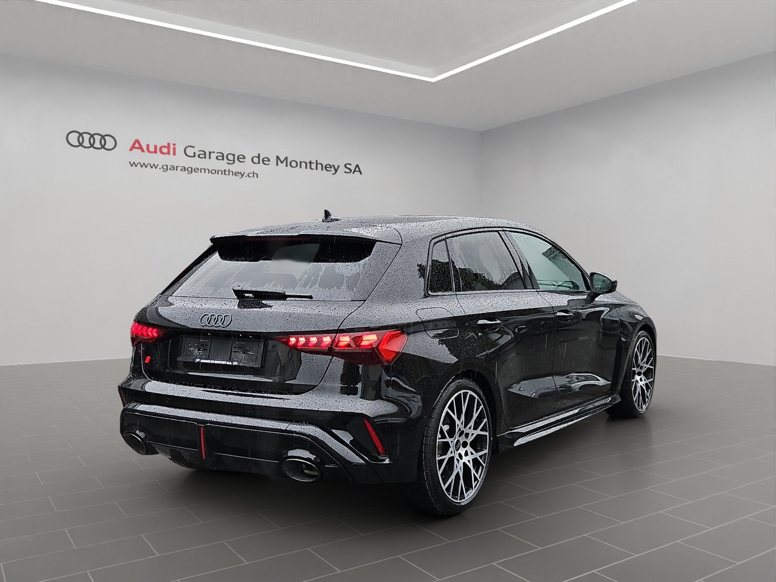 AUDI RS3 Sportback 2.5 TSI quattro S-tronic, Petrol, New car, Automatic - 4
