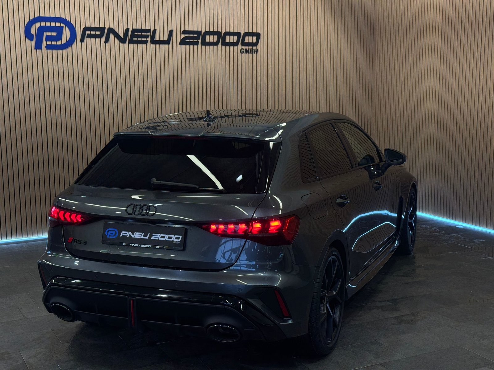 AUDI RS3 Sportback 2.5 TSI quattro S-tronic * 4Jahre/120'000, Petrol, New car, Automatic - 4
