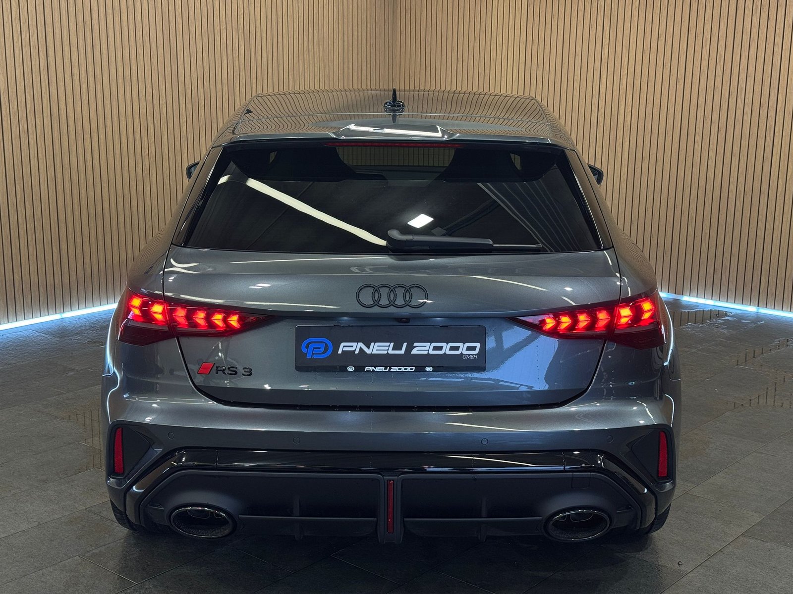 AUDI RS3 Sportback 2.5 TSI quattro S-tronic * 4Jahre/120'000, Petrol, New car, Automatic - 5