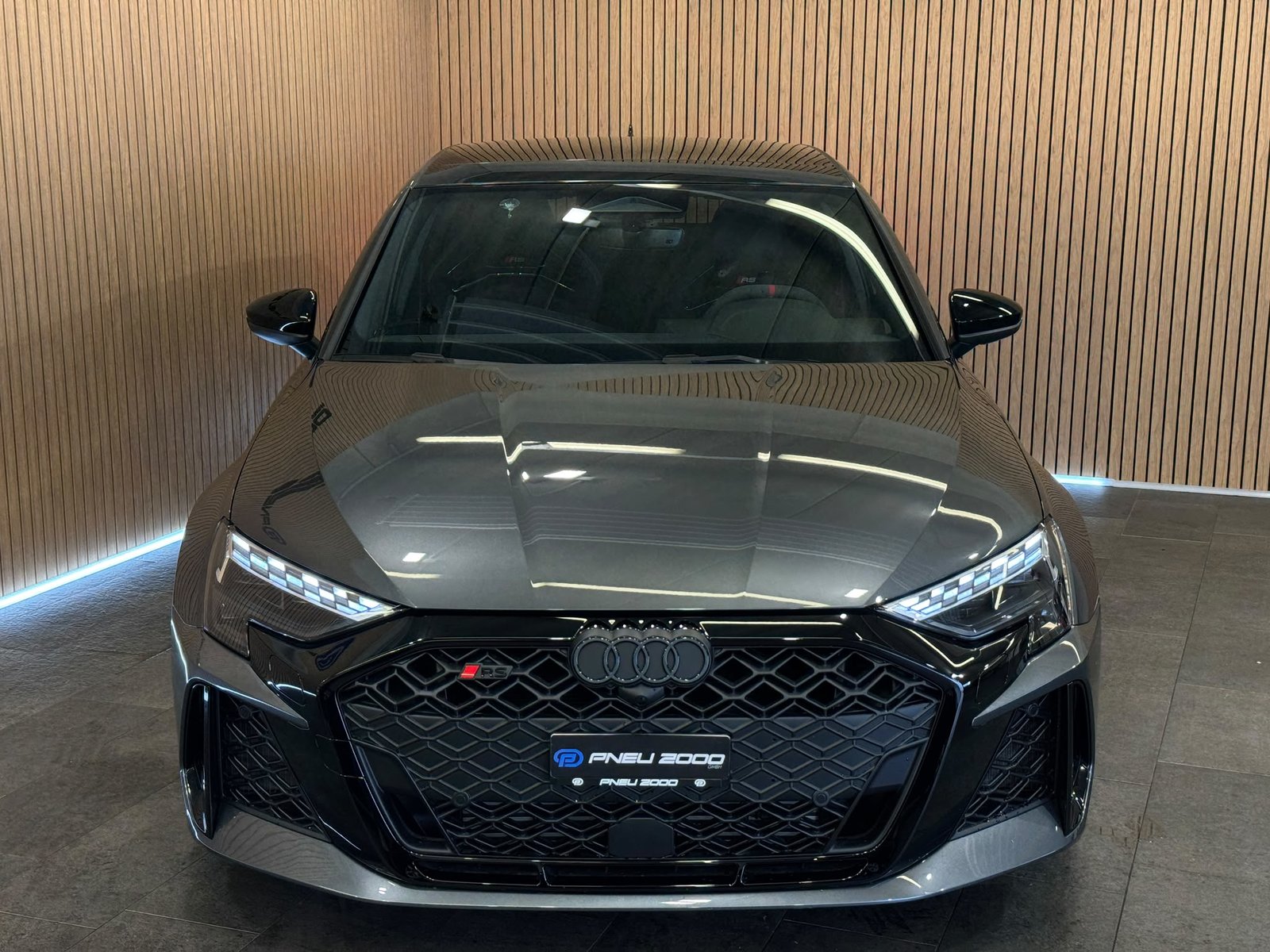 AUDI RS3 Sportback 2.5 TSI competition limited quattro S-tro, Benzin, Neuwagen, Automatik - 2