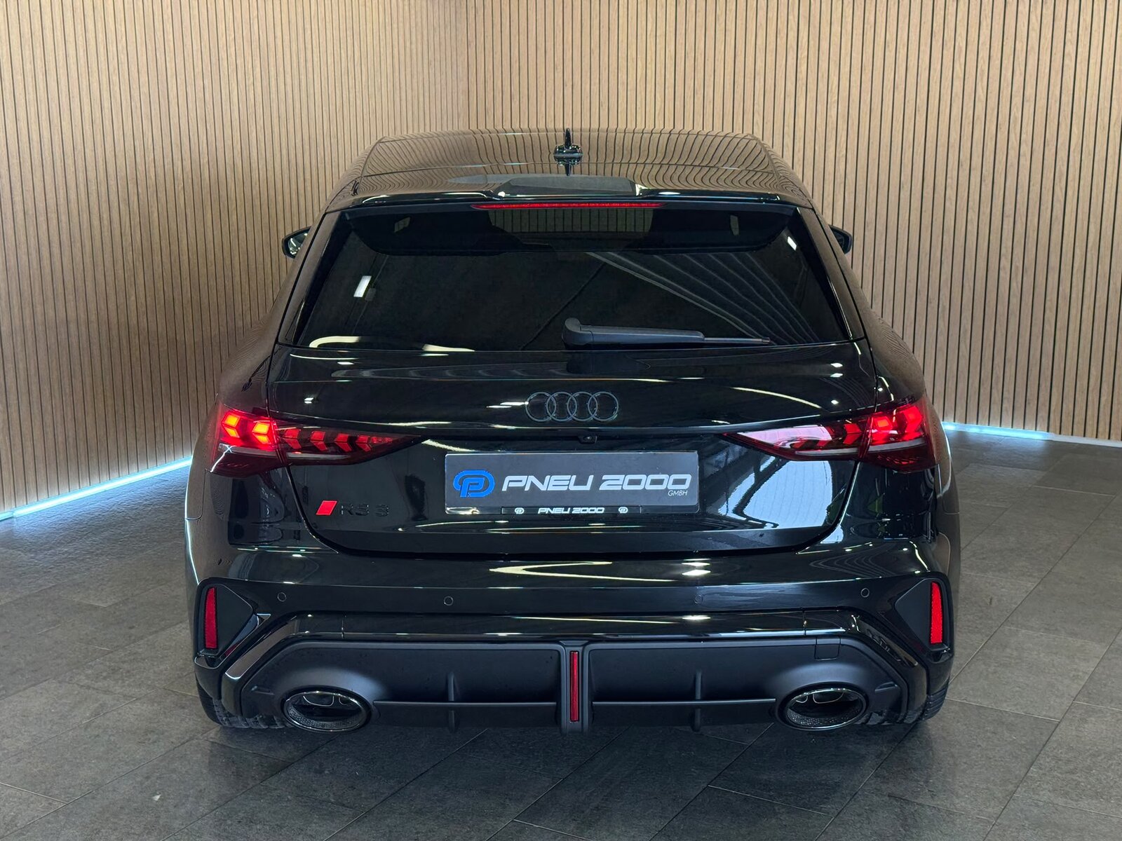 AUDI RS3 Sportback 2.5 TSI quattro S-tronic *5Jahre/100'000k, Petrol, New car, Automatic - 5