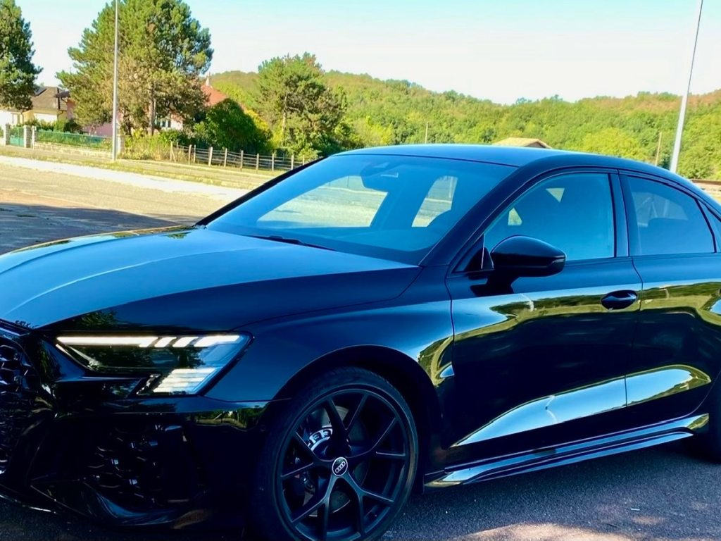 AUDI RS3 2.5 TFSI quattro S-Tronic