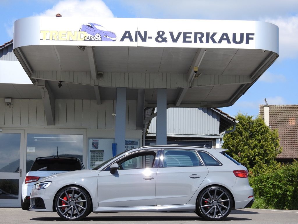 AUDI RS3 Sportback 2.5 T FSI quattro S-Tronic, Benzin, Occasion / Gebraucht, Automatik - 2