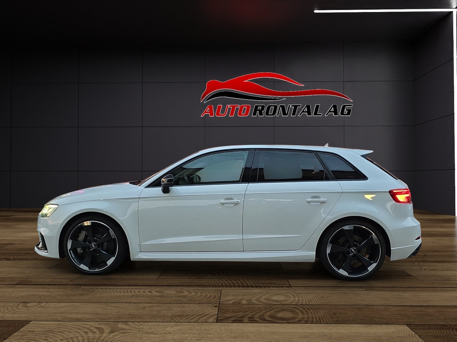 AUDI RS3 Sportback 2.5 TSI quattro S-tronic, Essence, Occasion / Utilisé, Automatique - 4