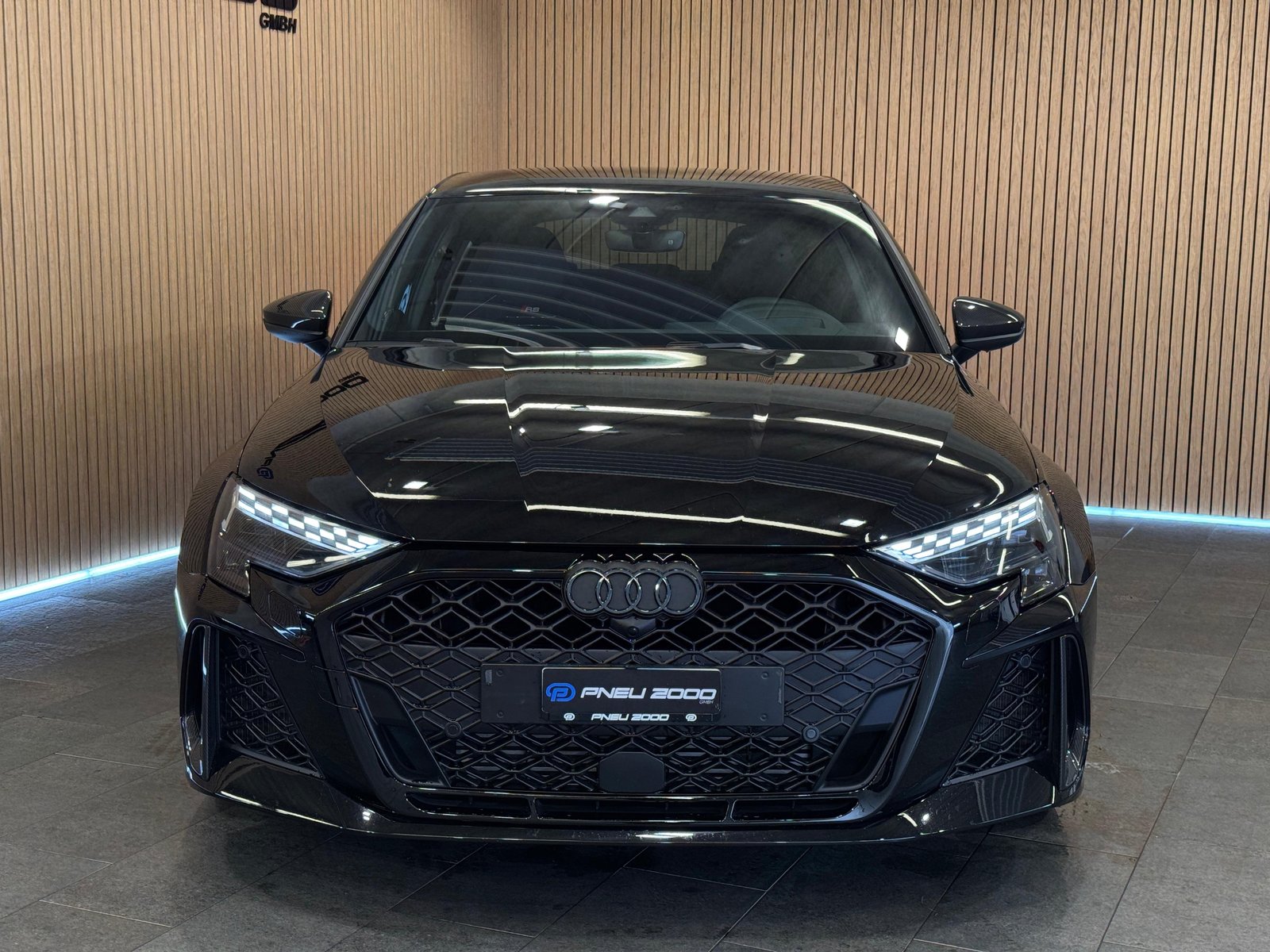 AUDI RS3 Sportback 2.5 TSI quattro S-tronic *CARBON PAKET*V-Max 2, Petrol, Second hand / Used, Automatic - 2