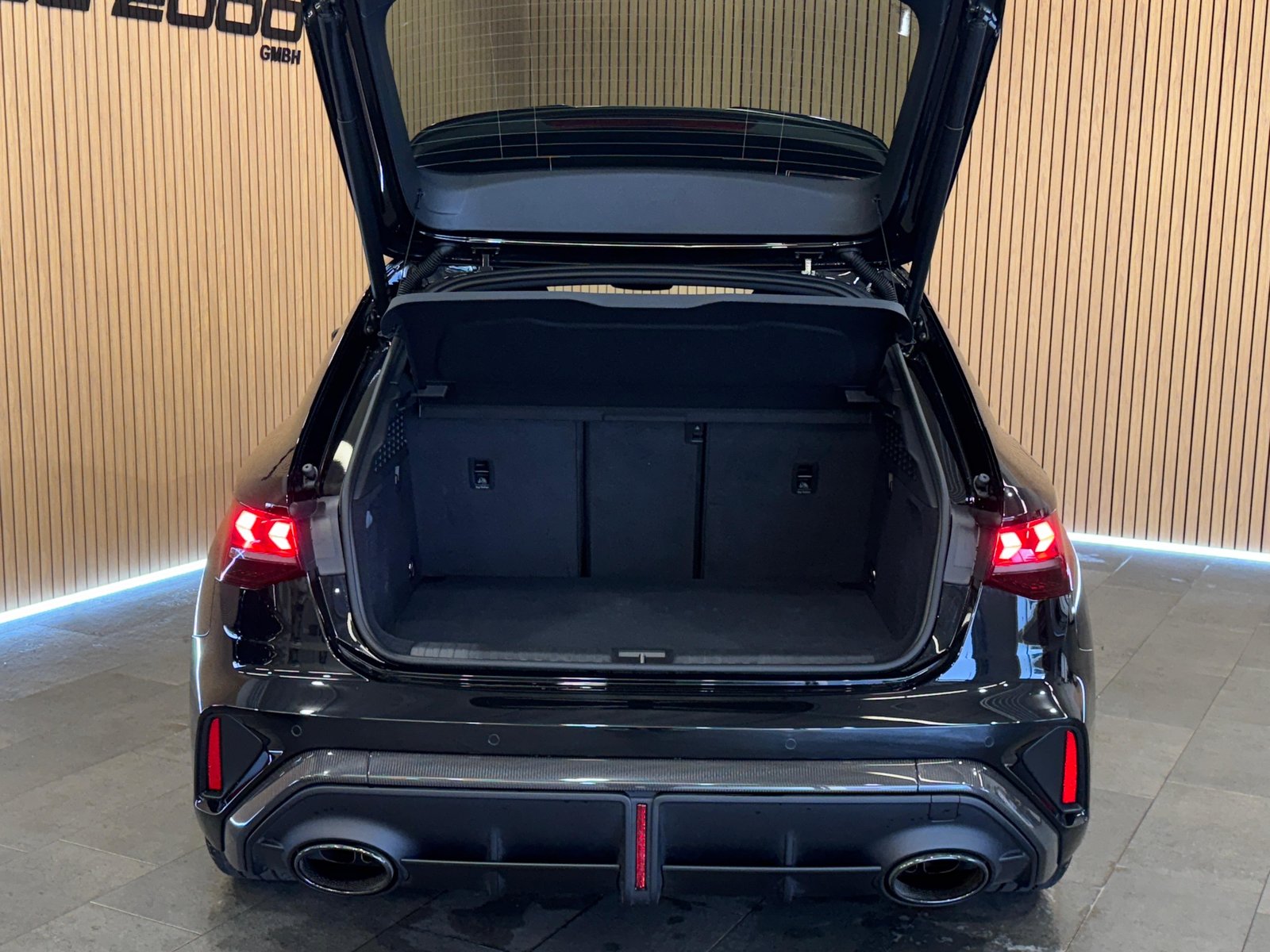 AUDI RS3 Sportback 2.5 TSI quattro S-tronic *CARBON PAKET*V-Max 2, Petrol, Second hand / Used, Automatic - 5
