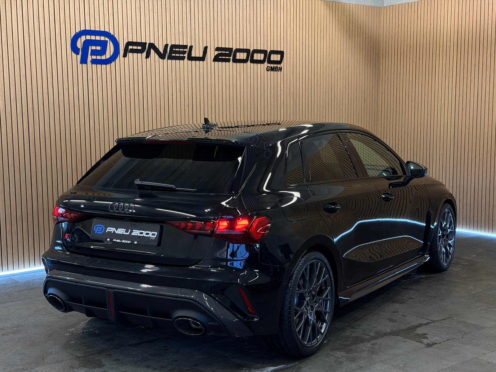 AUDI RS3 Sportback 2.5 TSI quattro S-tronic *CARBON PAKET*V-Max 2, Essence, Occasion / Utilisé, Automatique - 4
