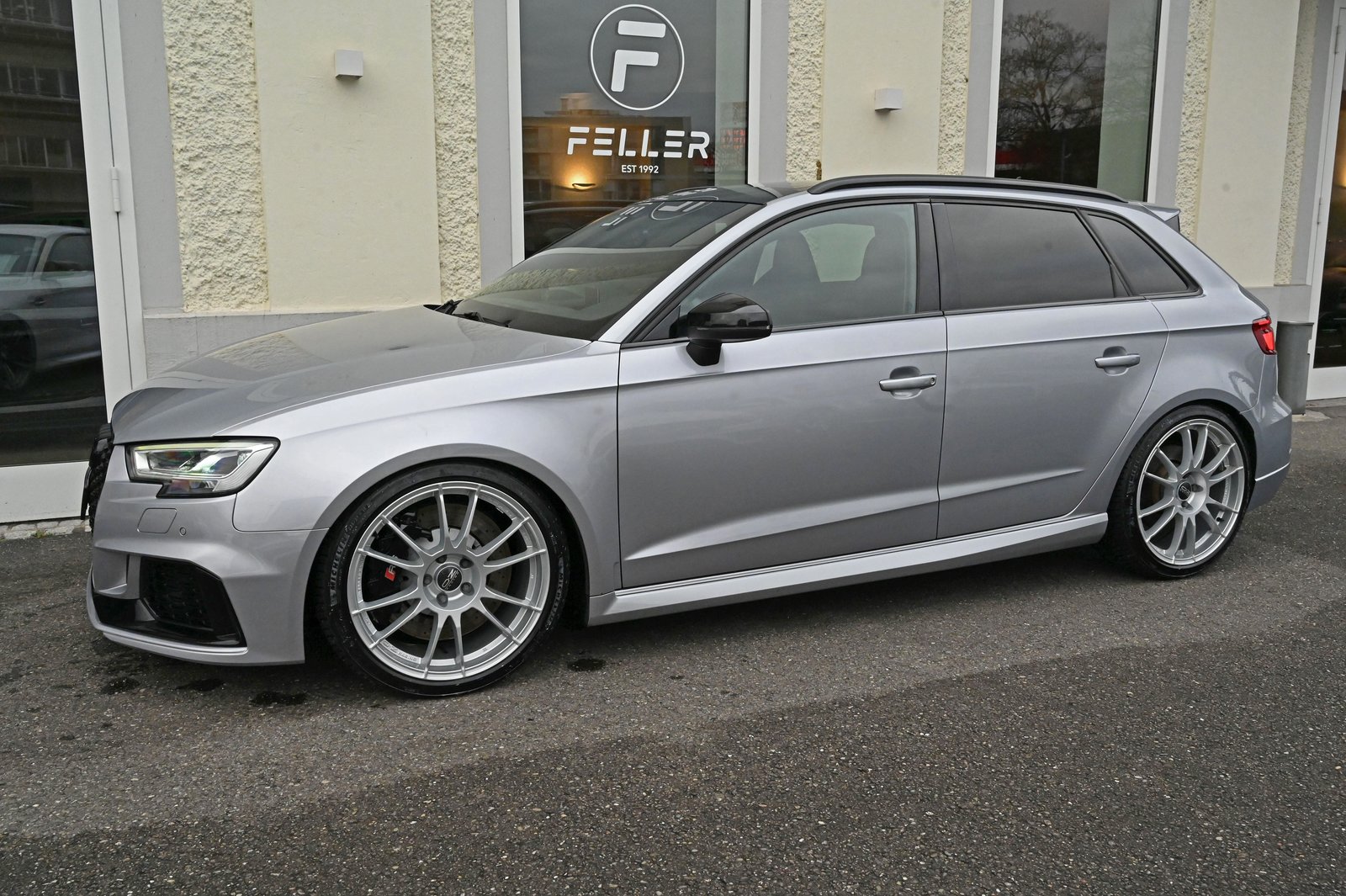 AUDI RS3 "APR 555 Kit" Sportback 2.5 TSI quattro S-tronic, Benzin, Occasion / Gebraucht, Automat - 3