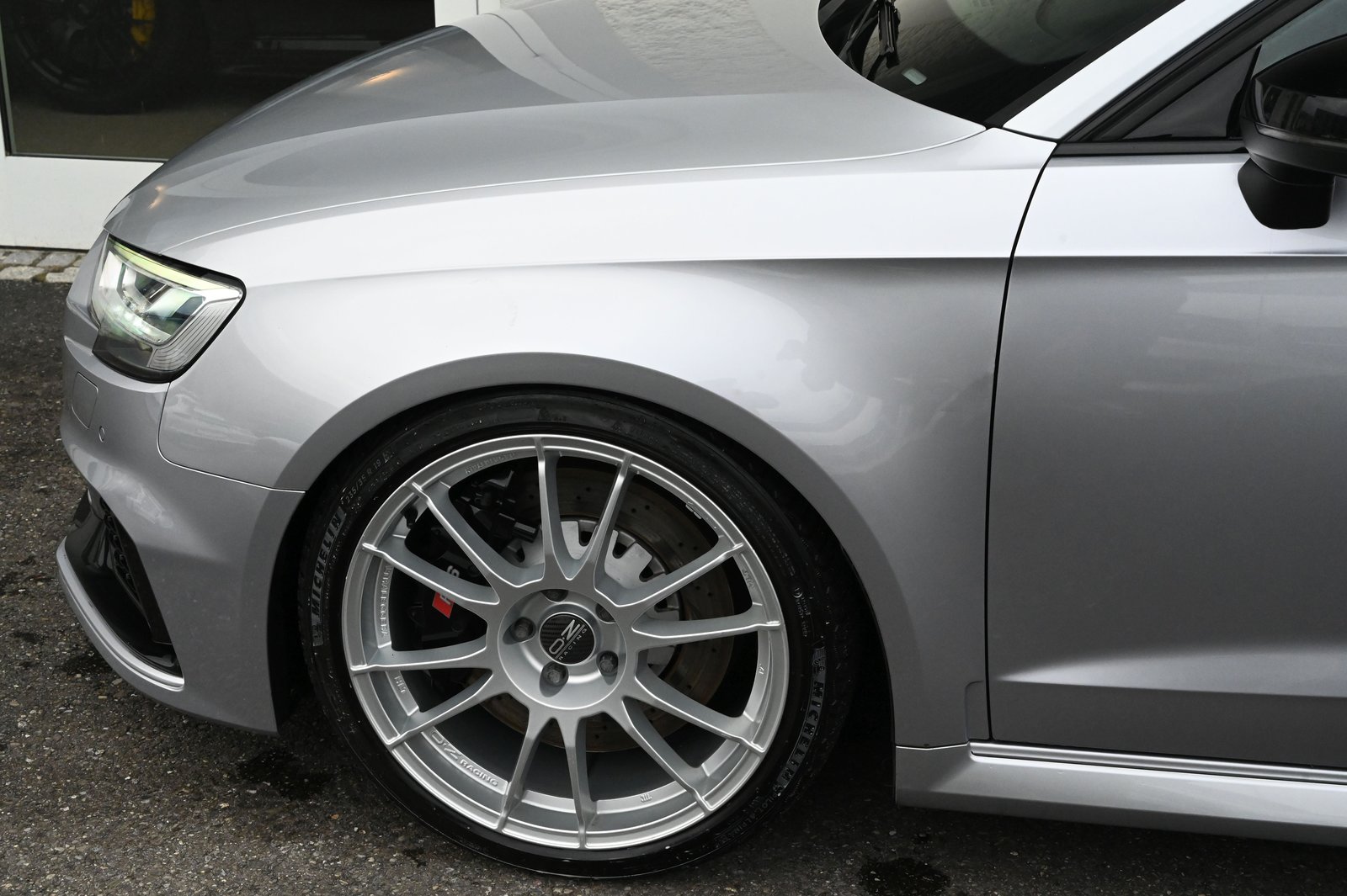 AUDI RS3 "APR 555 Kit" Sportback 2.5 TSI quattro S-tronic, Benzin, Occasion / Gebraucht, Automat - 7