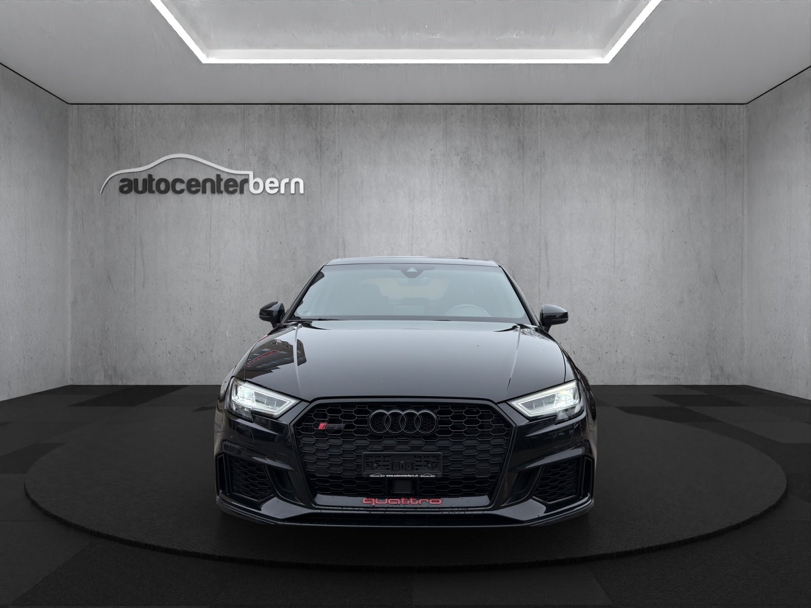 AUDI RS3 Limousine 2.5 TSI quattro S-tronic, Benzin, Occasion / Gebraucht, Automatik - 2