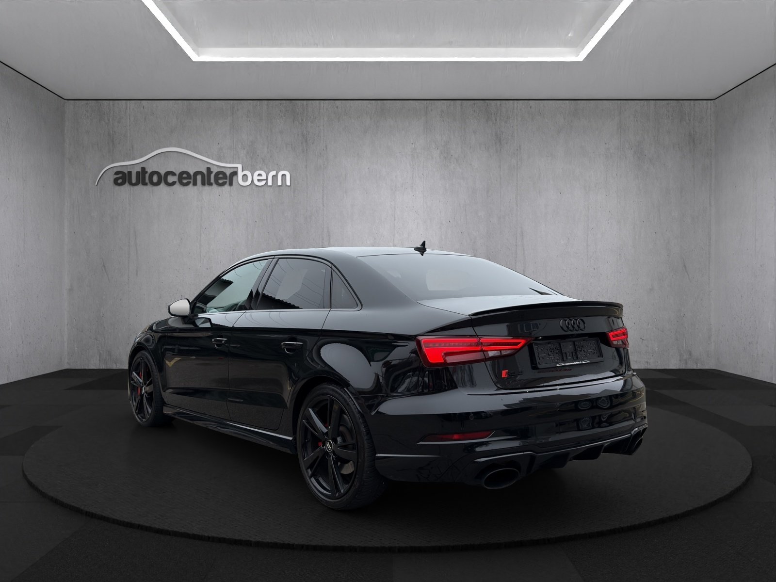 AUDI RS3 Limousine 2.5 TSI quattro S-tronic, Benzin, Occasion / Gebraucht, Automatik - 5