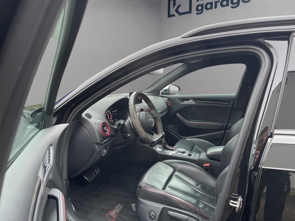 AUDI RS3 Sportback, Benzin, Occasion / Gebraucht, Automatik - 6