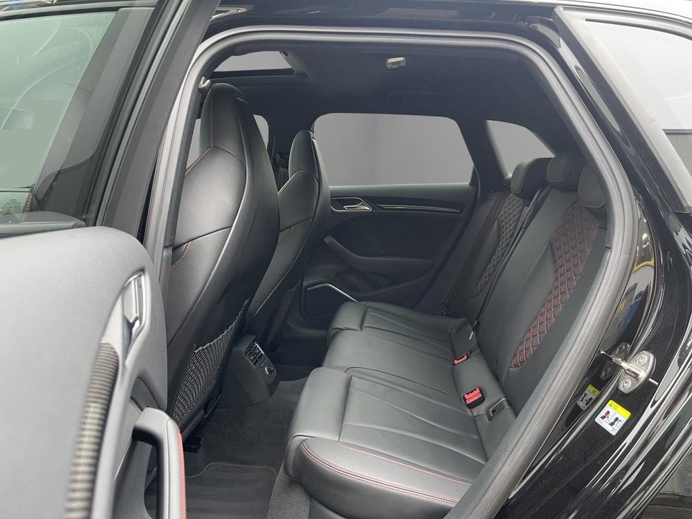 AUDI RS3 Sportback, Benzin, Occasion / Gebraucht, Automatik - 7