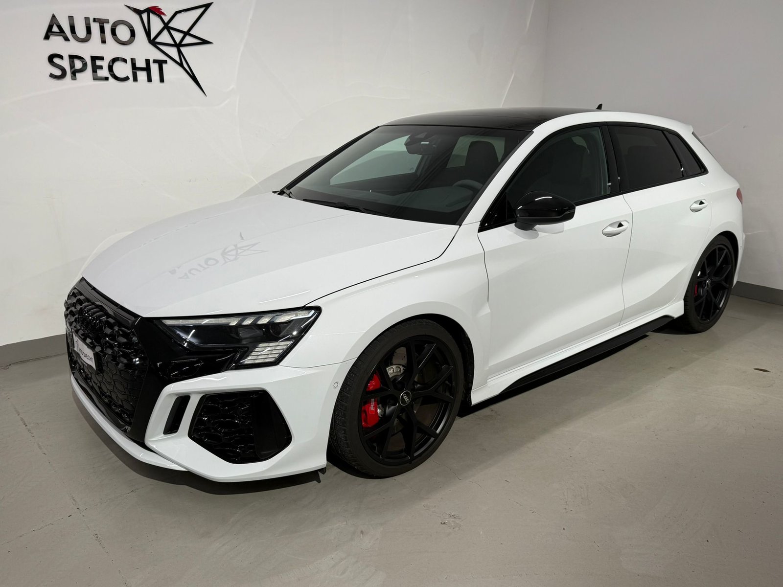 AUDI RS3 Sportback 2.5 TSI quattro S-tronic, Essence, Occasion / Utilisé, Automatique - 2