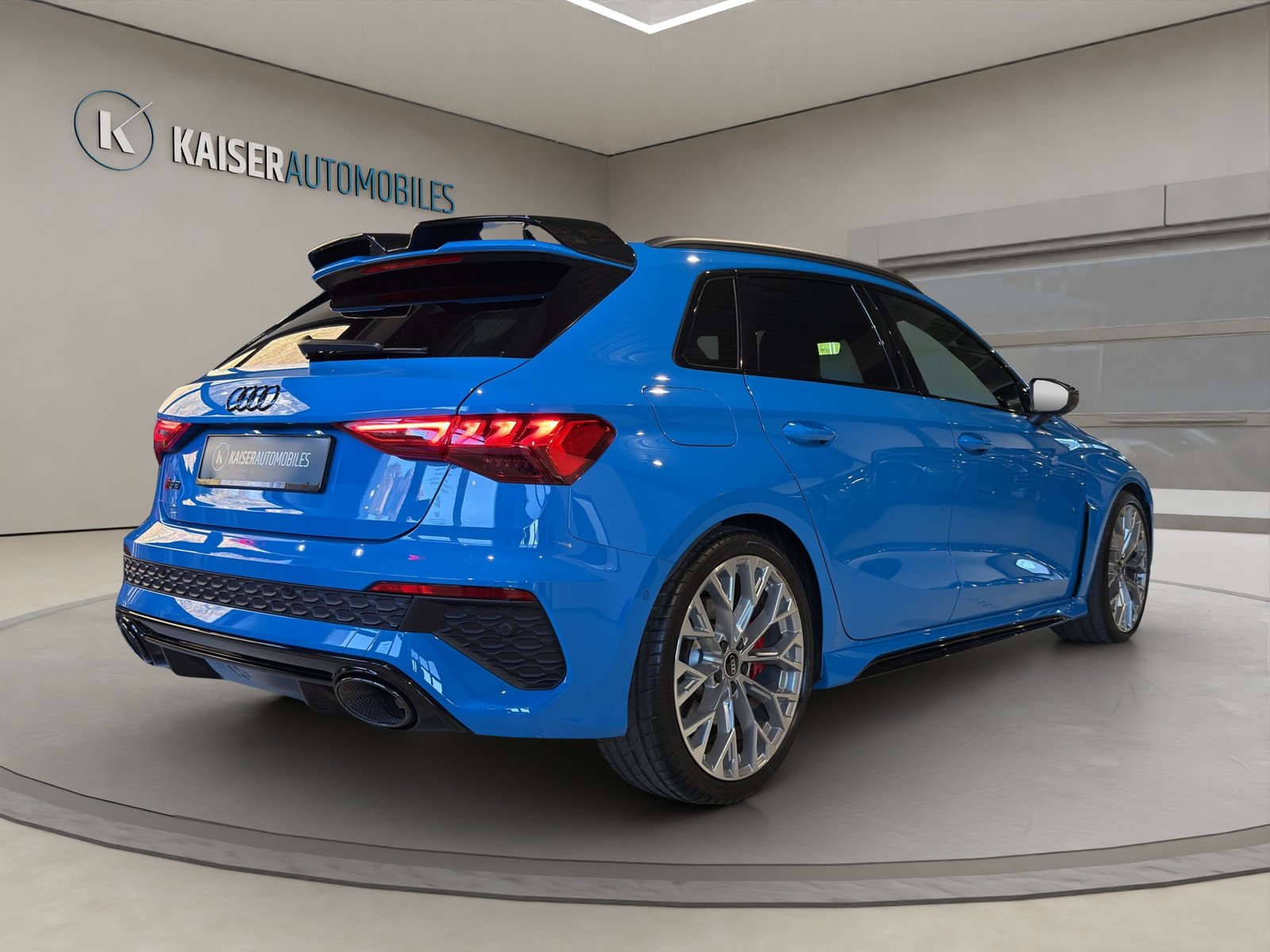 AUDI RS3 Sportback 2.5 TSI quattro S-tronic, Petrol, Second hand / Used, Automatic - 4