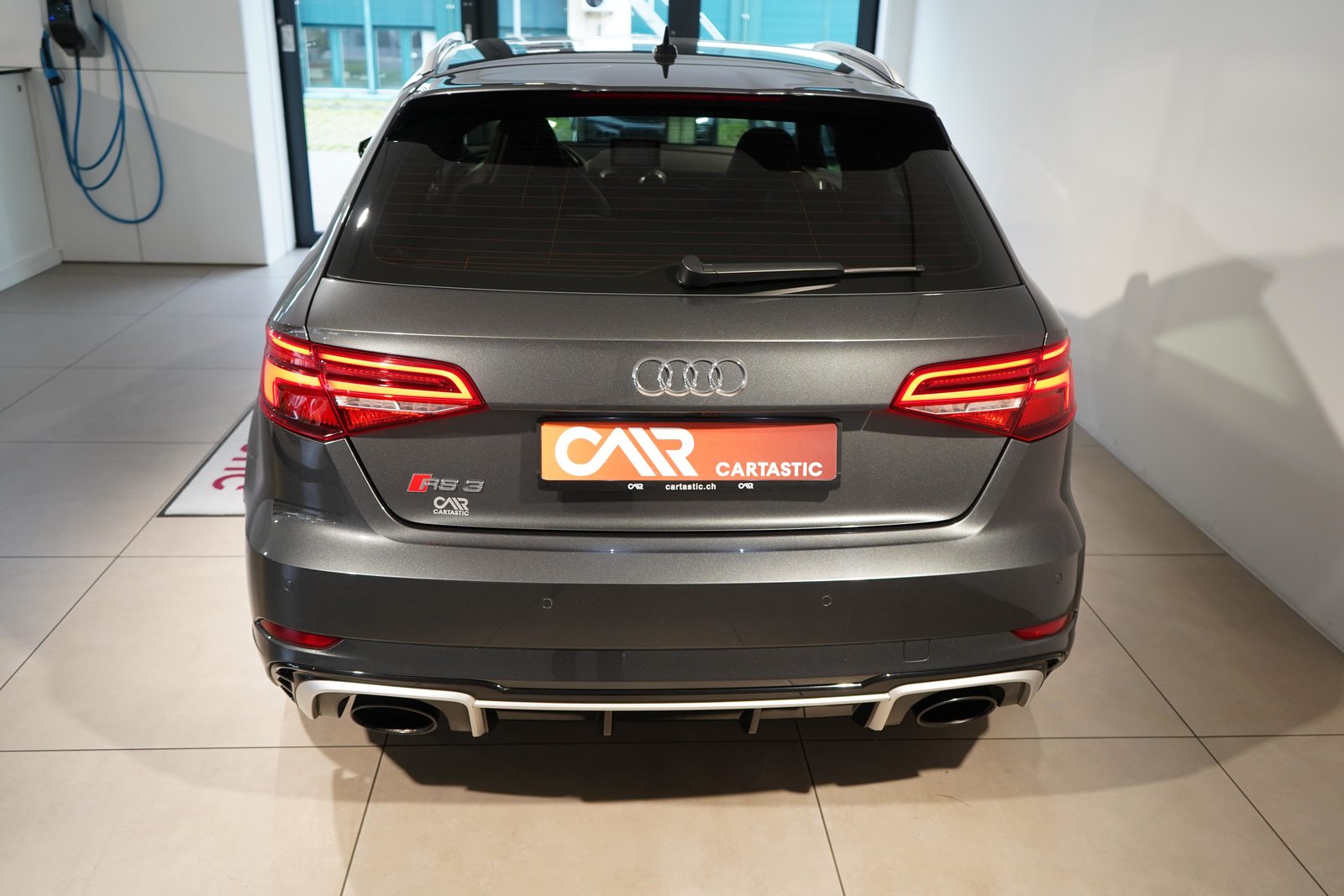 AUDI RS3 Sportback 2.5 T FSI quattro S-Tronic, Petrol, Second hand / Used, Automatic - 4