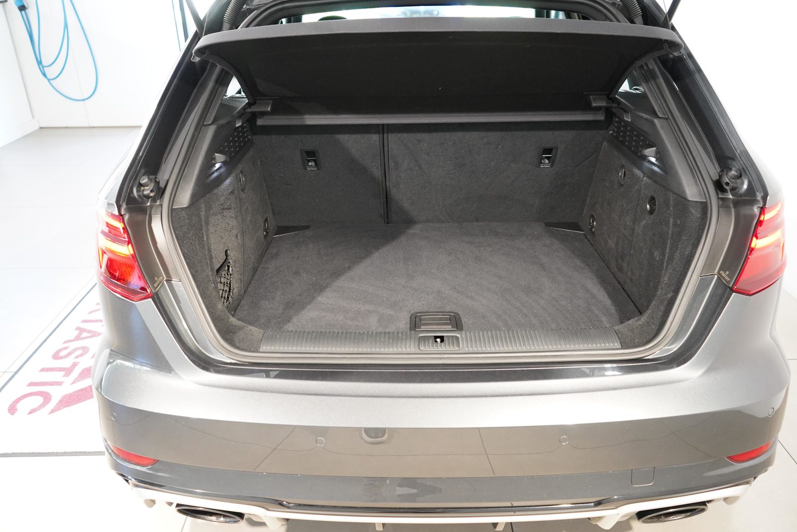AUDI RS3 Sportback 2.5 T FSI quattro S-Tronic, Petrol, Second hand / Used, Automatic - 5