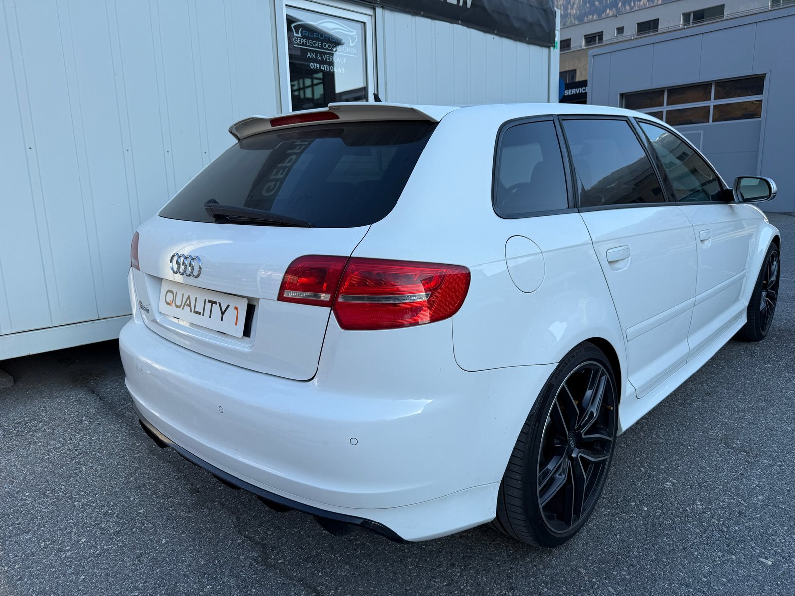 AUDI RS3 Sportback 2.5 TFSI quattro S-tronic *FRISCH MFK* LE, Benzin, Occasion / Gebraucht, Automatik - 4