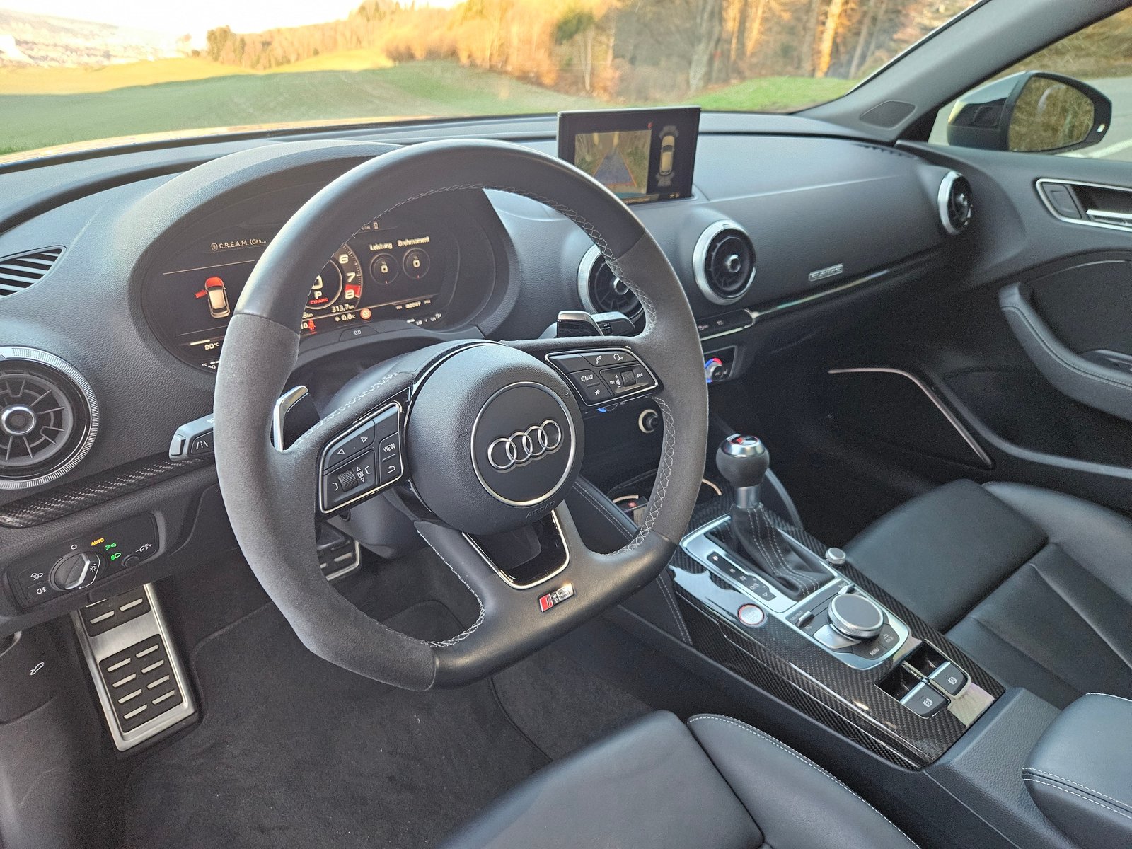 AUDI RS3 Sportback 2.5 TSI quattro S-tronic, Essence, Occasion / Utilisé, Automatique - 4