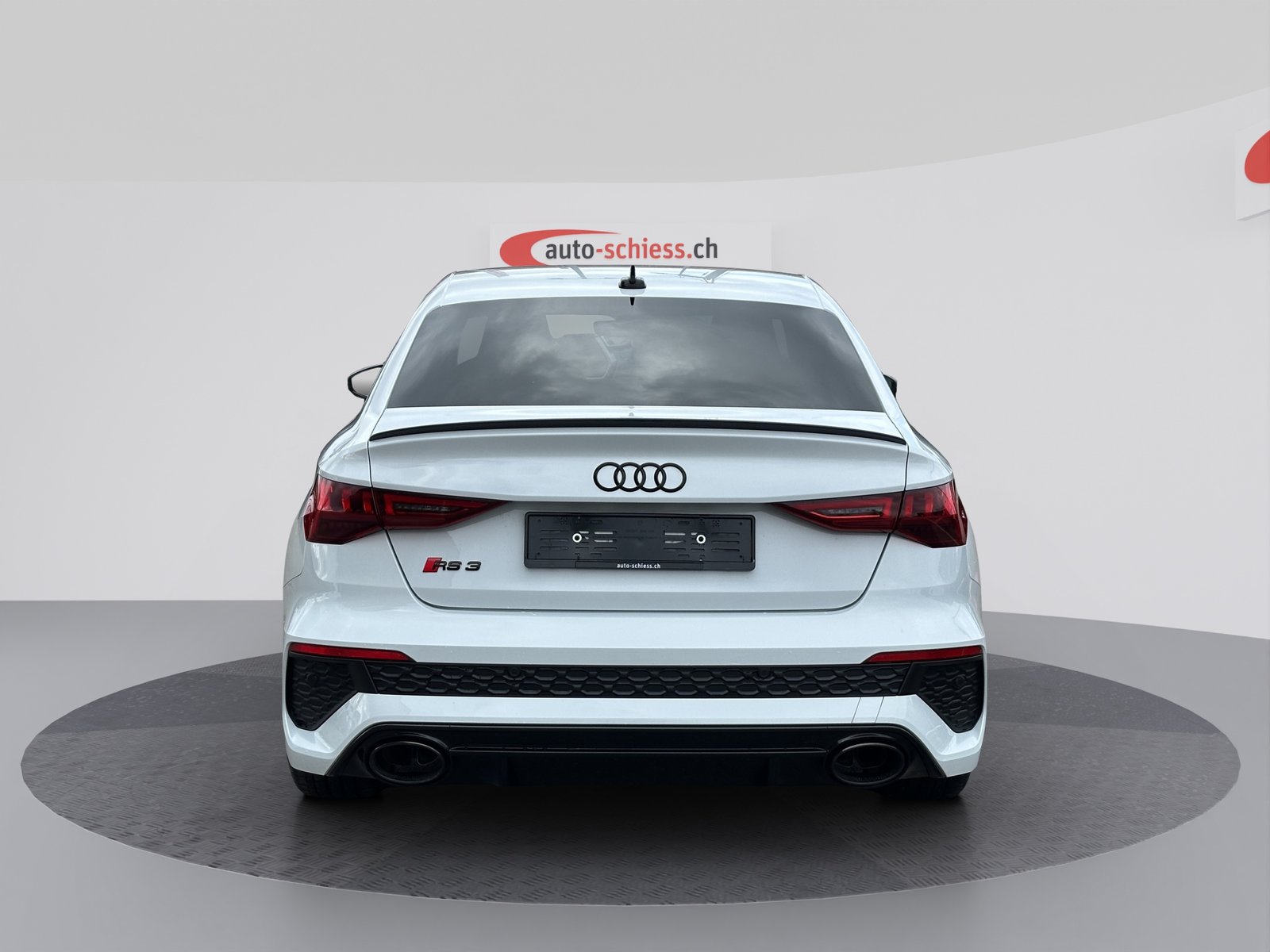 AUDI RS3 Limousine 2.5 TSI quattro Schwarz Plus S-tronic, Benzin, Occasion / Gebraucht, Automatik - 4
