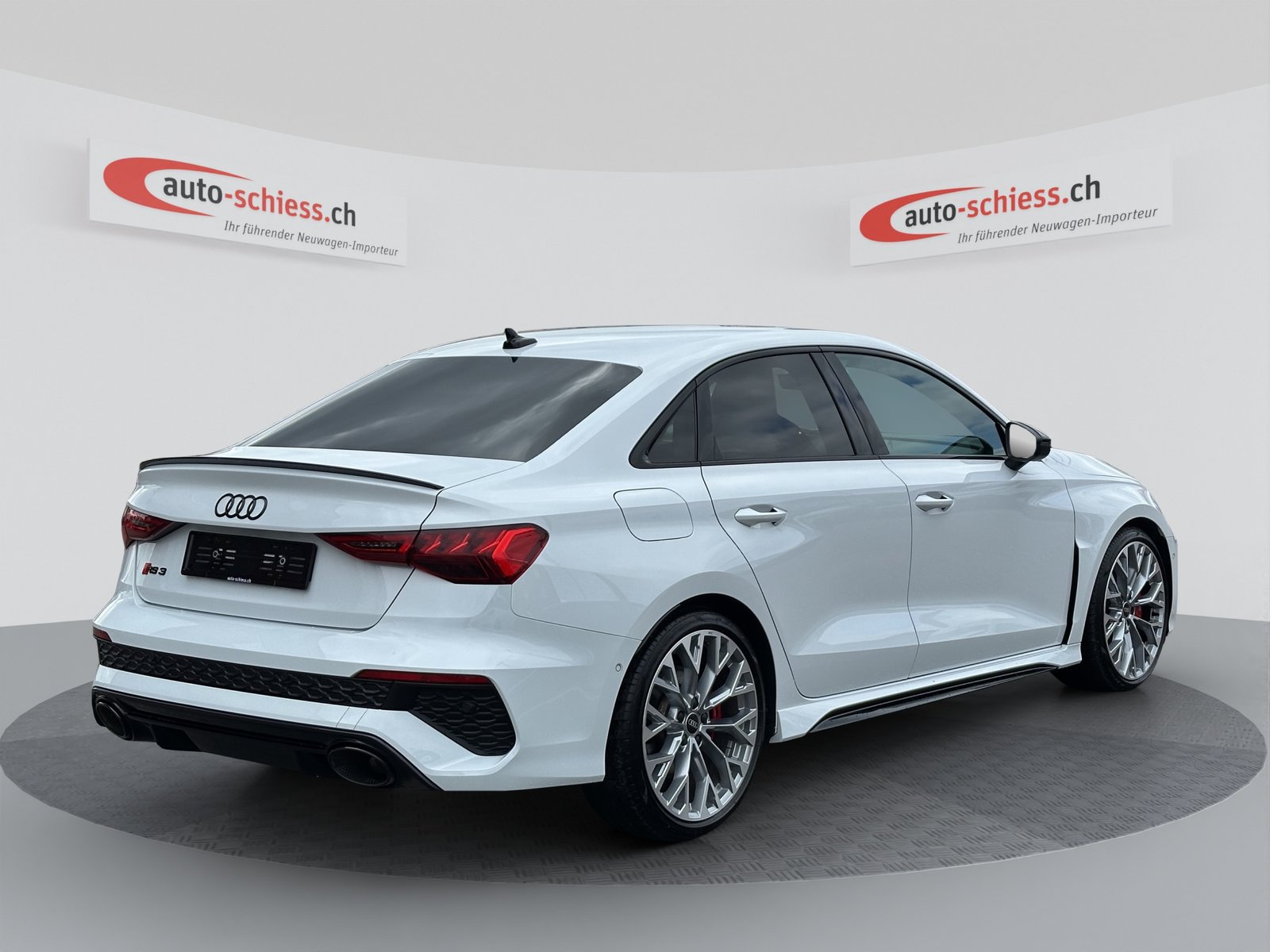 AUDI RS3 Limousine 2.5 TSI quattro Schwarz Plus S-tronic, Benzin, Occasion / Gebraucht, Automatik - 5