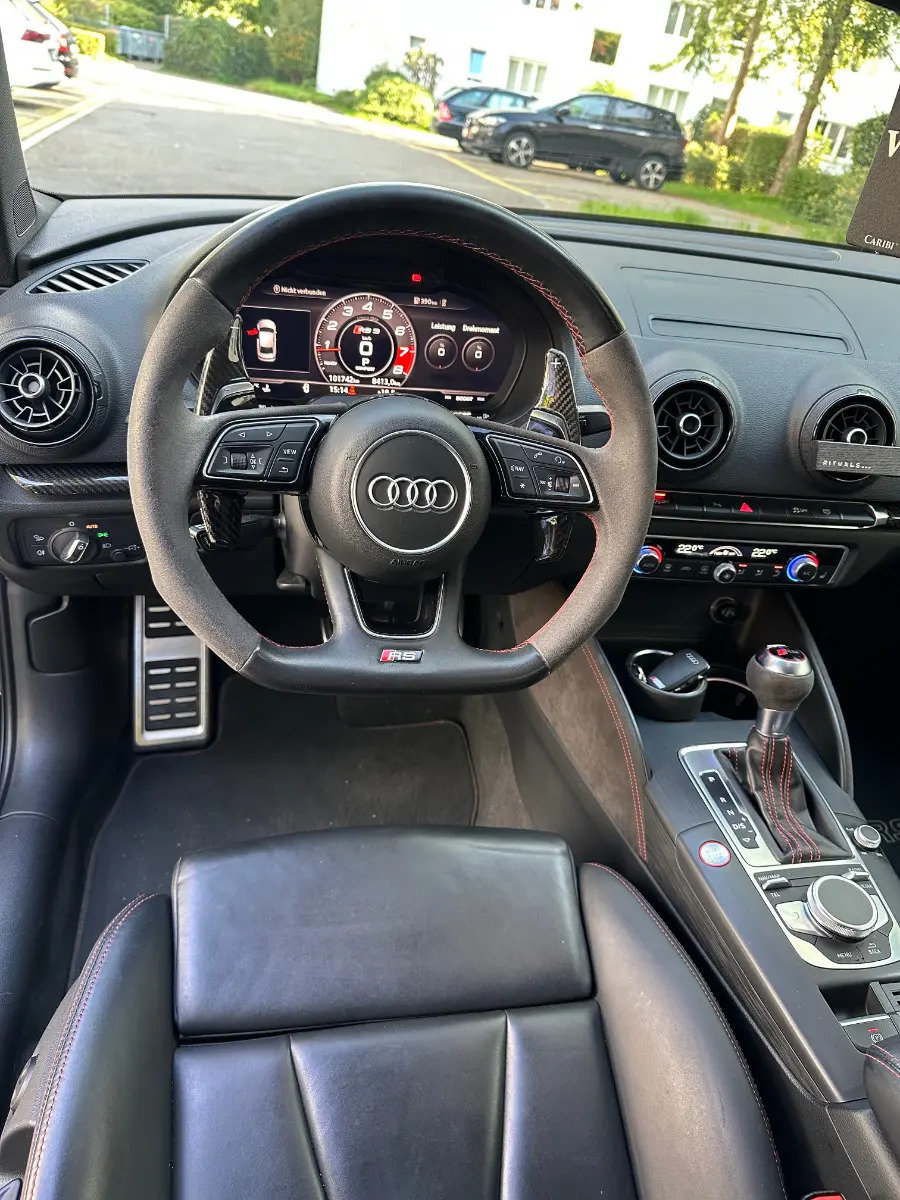 AUDI RS3 Limousine 2.5 T FSI quattro S-Tronic, Petrol, Second hand / Used, Automatic - 4