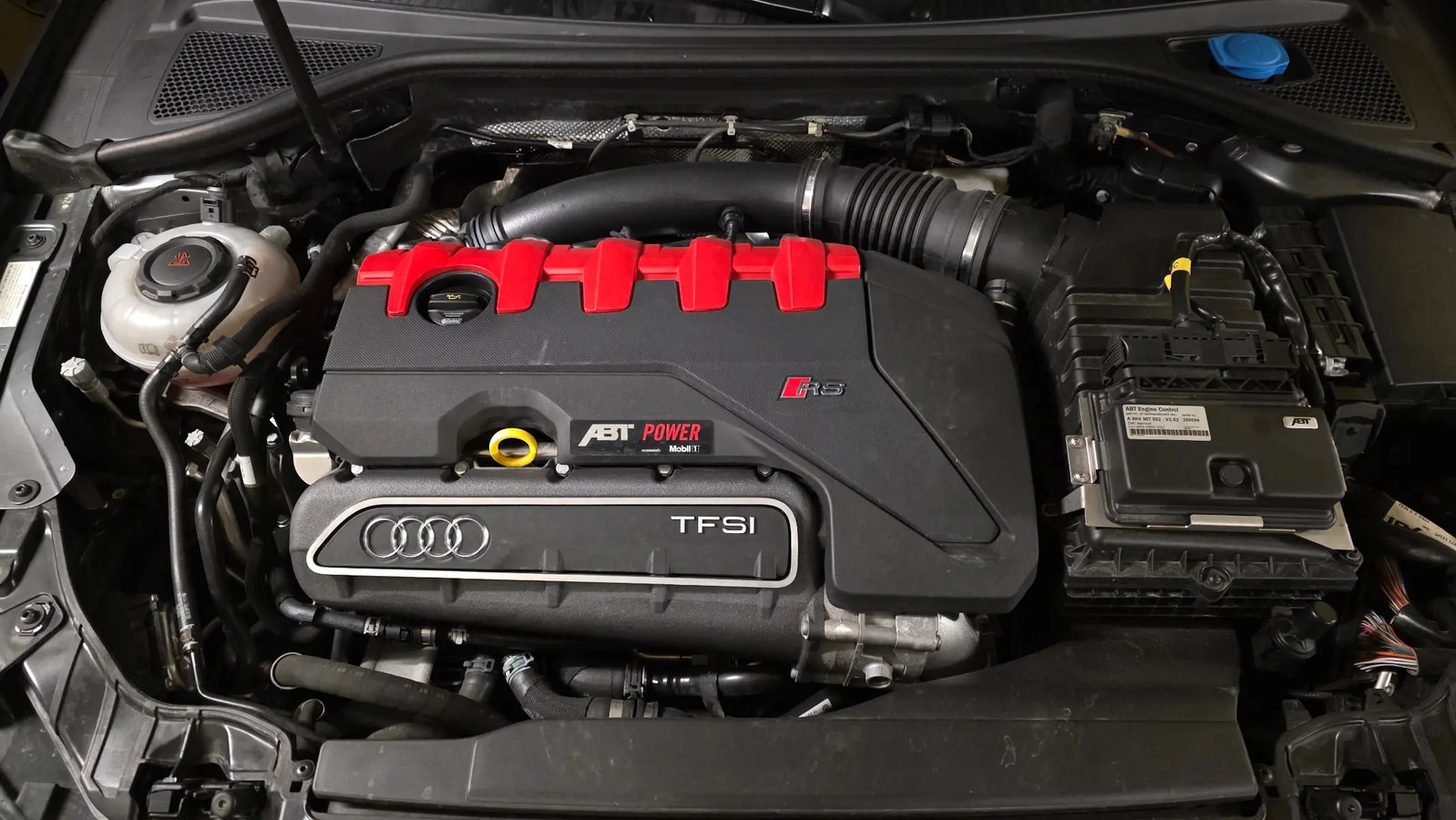 AUDI RS3 Sportback 2.5 T FSI quattro S-Tronic, Petrol, Second hand / Used, Automatic - 4