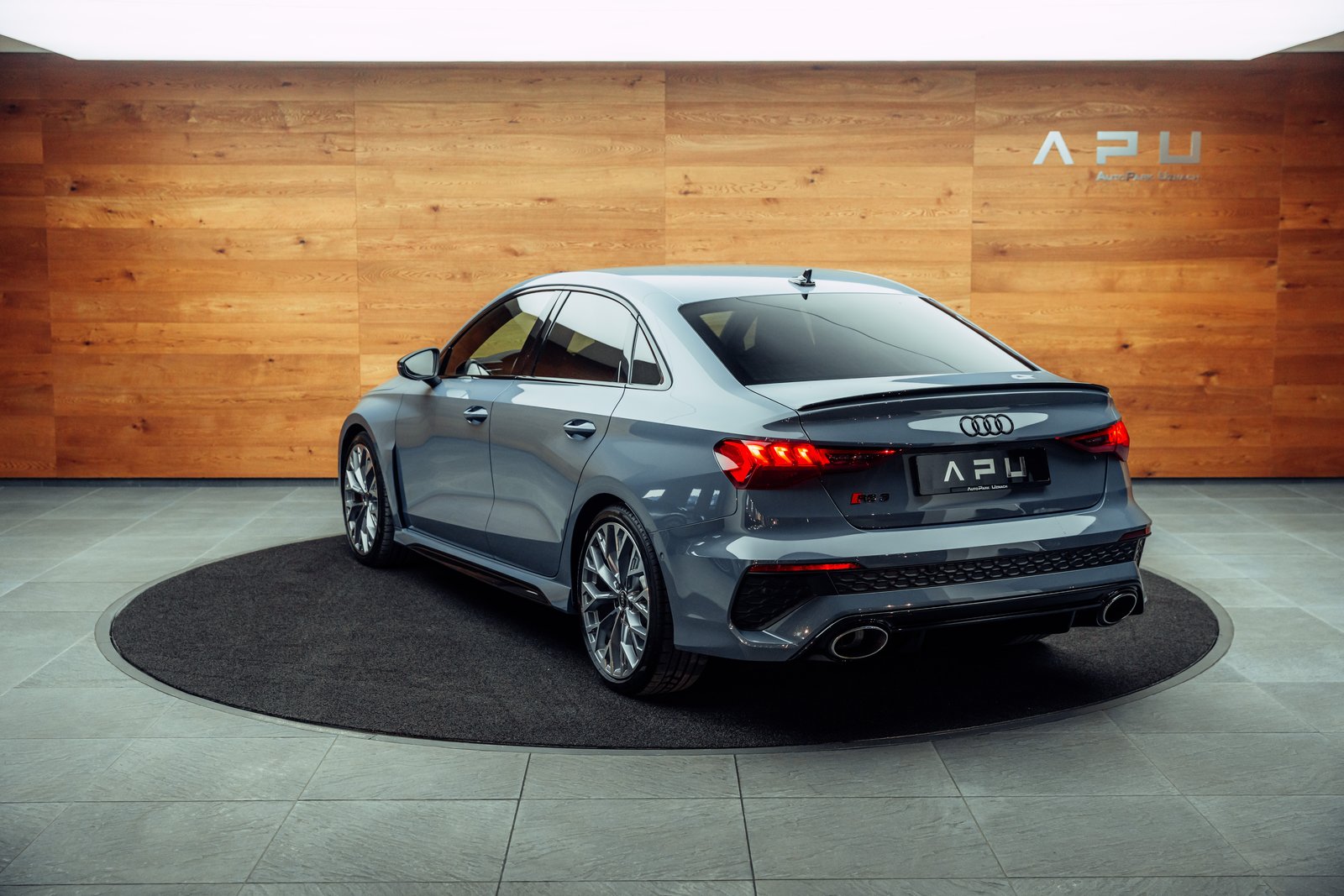 AUDI RS3 Limousine 2.5 TSI quattro S-tronic, Benzin, Occasion / Gebraucht, Automatik - 3