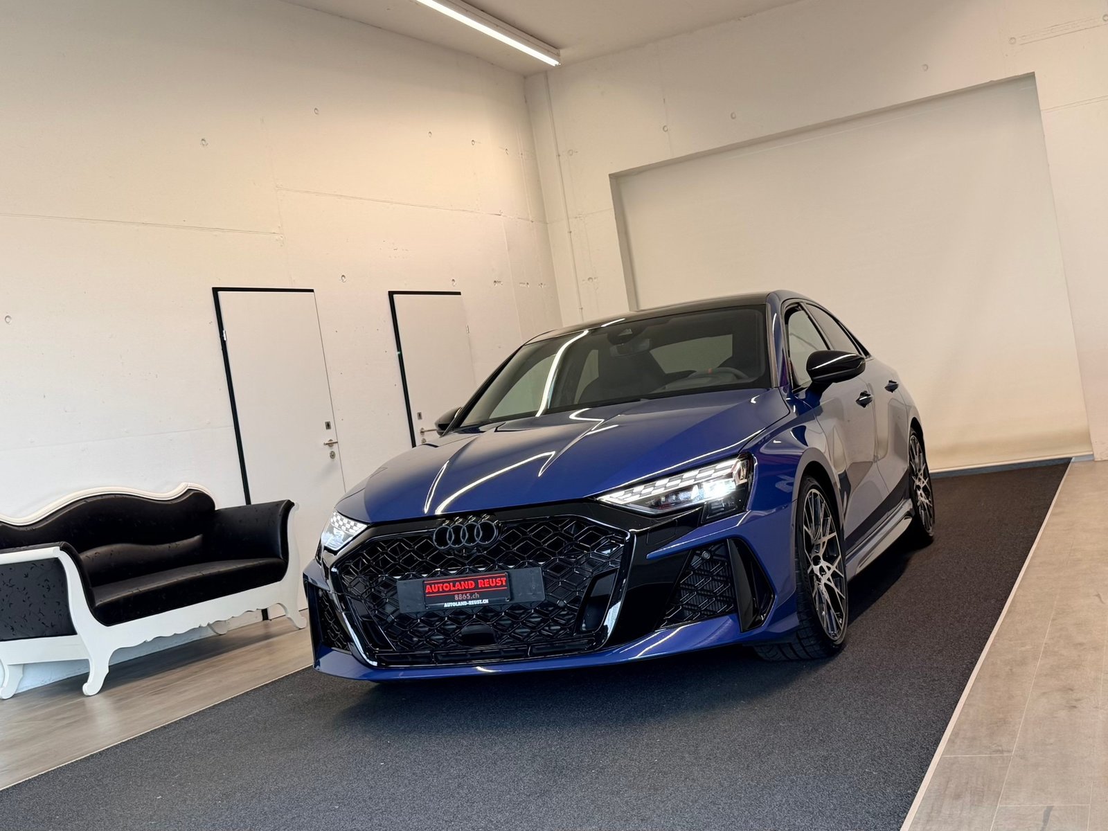 AUDI RS3 Limousine 2.5 TSI quattro S-tronic, Petrol, Second hand / Used, Automatic - 3