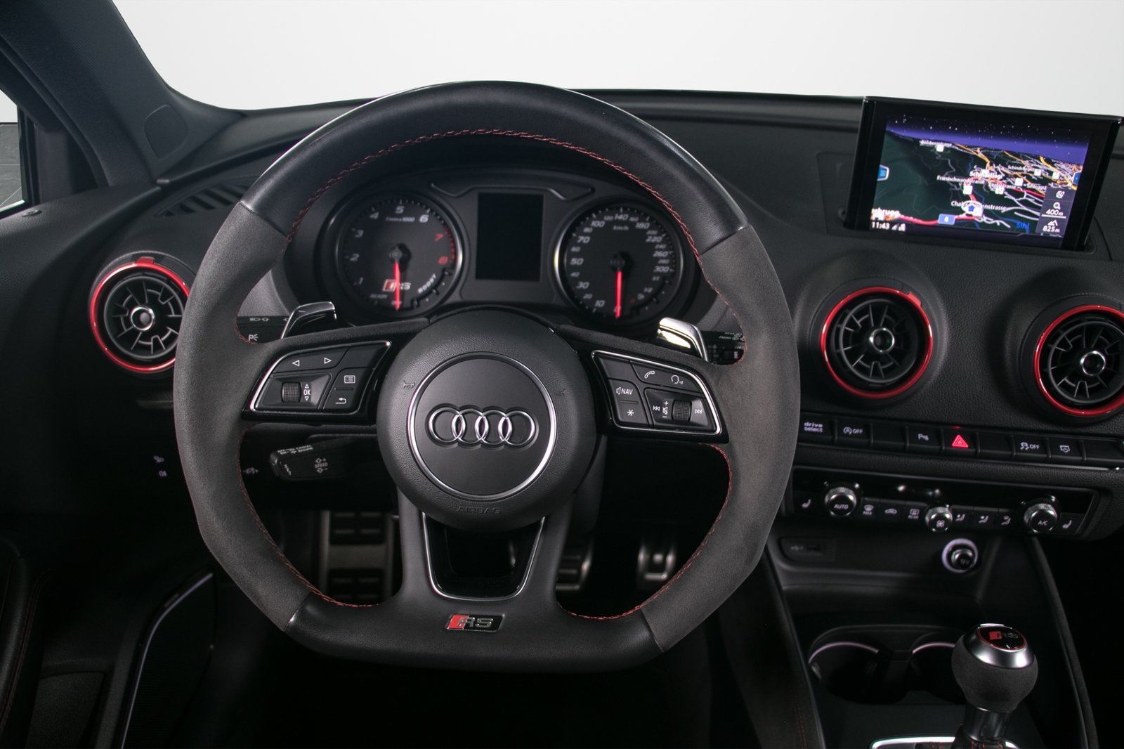 AUDI RS3 Sportback 2.5 TSI quattro S-tronic, Benzin, Occasion / Gebraucht, Automatik - 5
