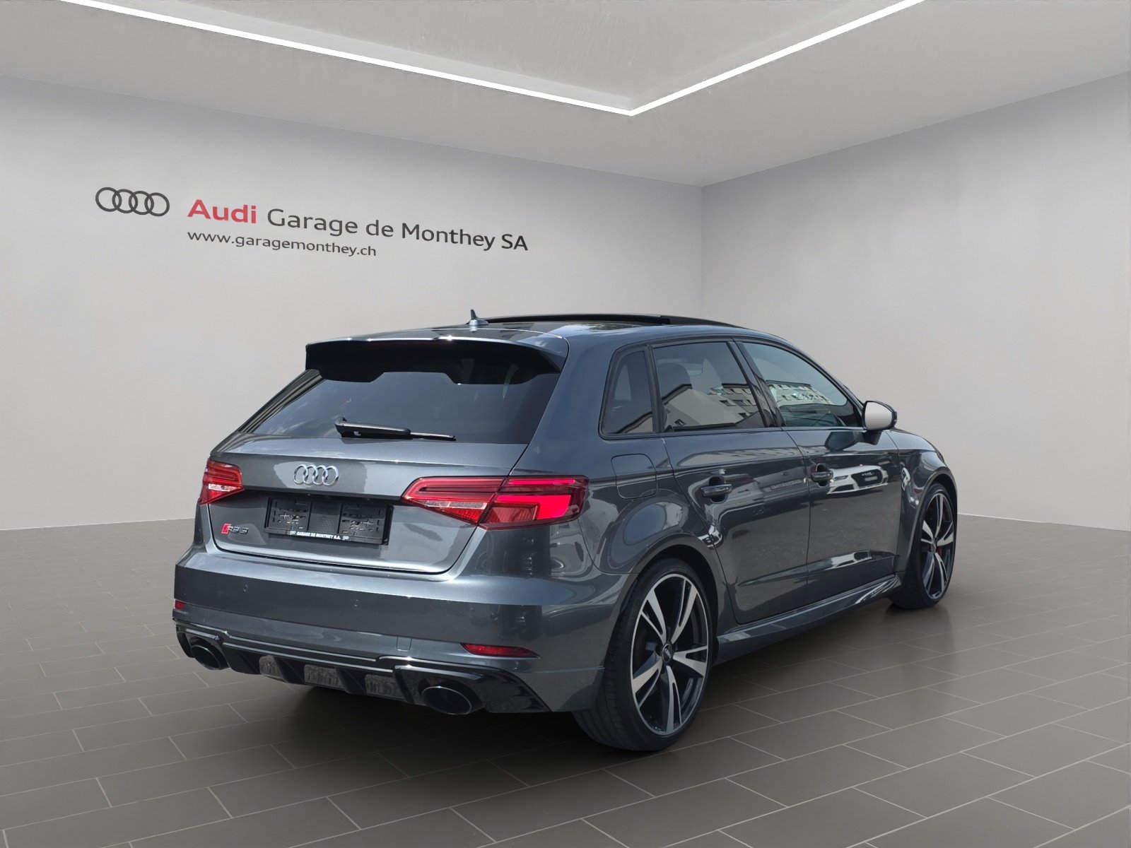 AUDI RS3 Sportback 2.5 TSI quattro S-tronic, Essence, Occasion / Utilisé, Automatique - 4