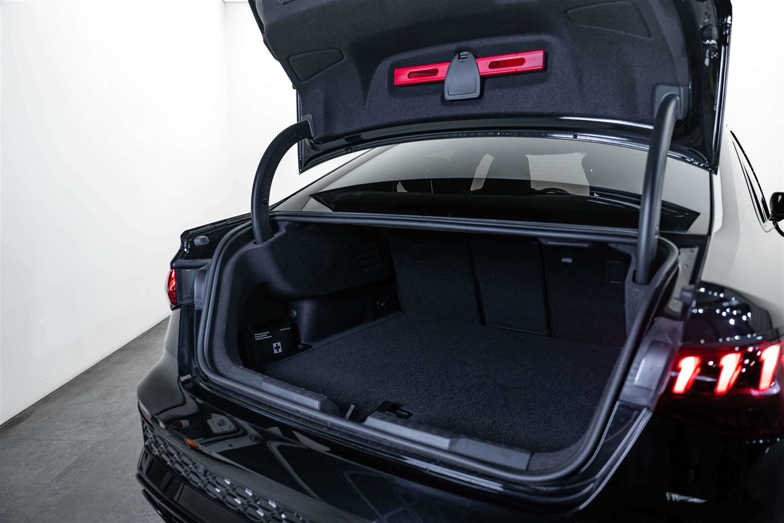 AUDI RS3 Limousine 2.5 TSI quattro S-tronic 400PS, Benzina, Occasioni / Usate, Automatico - 5