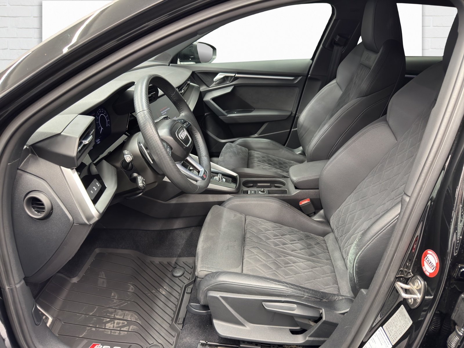 AUDI RS3 Sportback 2.5 TFSI quattro S-Tronic, Benzin, Occasion / Gebraucht, Automatik - 7