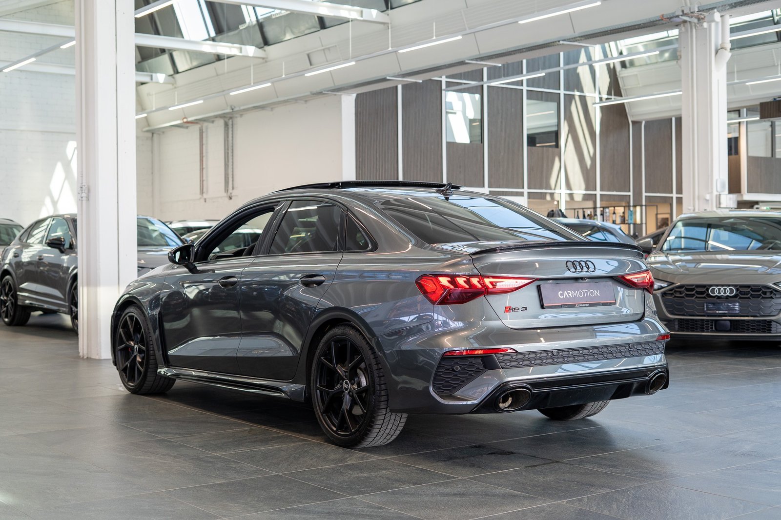 AUDI RS3 Limousine 2.5 TFSI quattro S-Tronic / CH-Fahrzeug /, Essence, Occasion / Utilisé, Automatique - 4