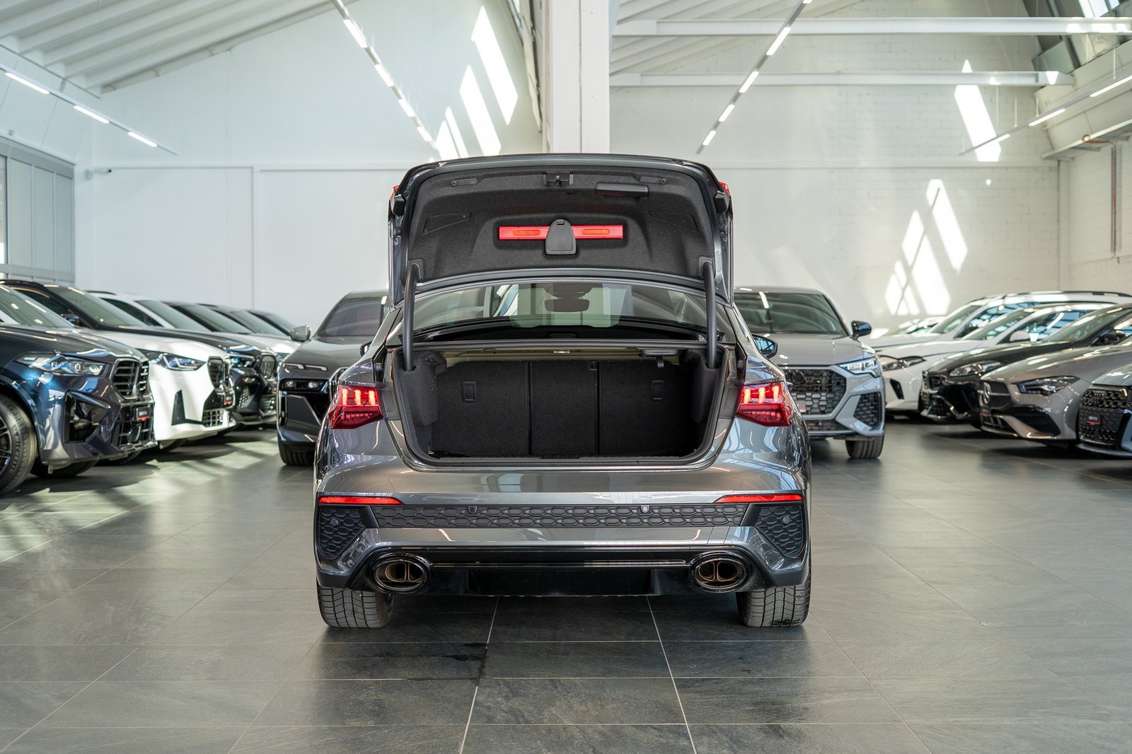 AUDI RS3 Limousine 2.5 TFSI quattro S-Tronic / CH-Fahrzeug /, Essence, Occasion / Utilisé, Automatique - 6