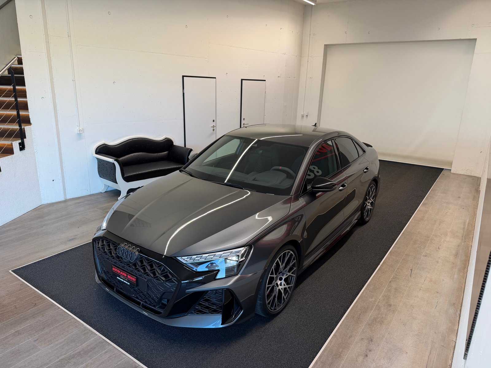 AUDI RS3 Limousine 2.5 TSI quattro S-tronic, Petrol, Second hand / Used, Automatic - 4