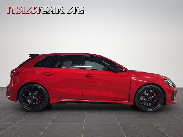 AUDI RS3 Sportback 2.5 TFSI quattro S-Tronic, Benzin, Occasion / Gebraucht, Automatik - 7