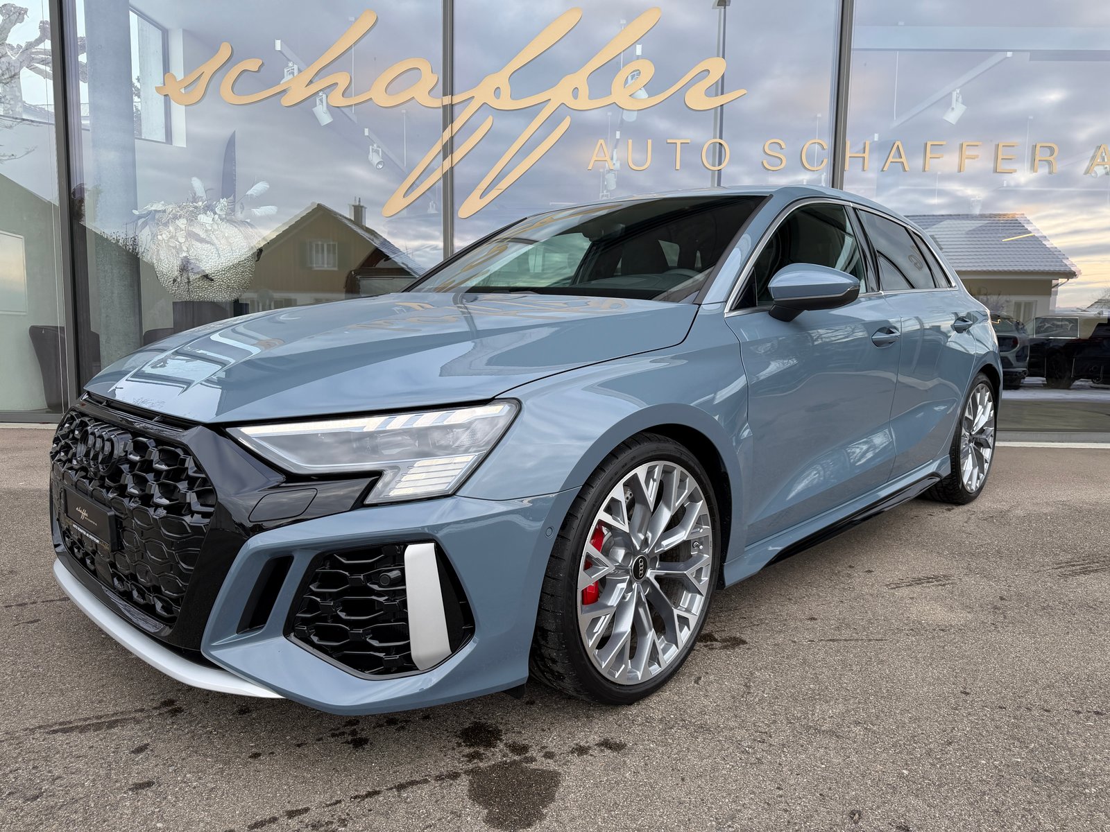 AUDI RS3 Sportback 2.5 TSI quattro S-tronic, Benzin, Occasion / Gebraucht, Automatik - 2