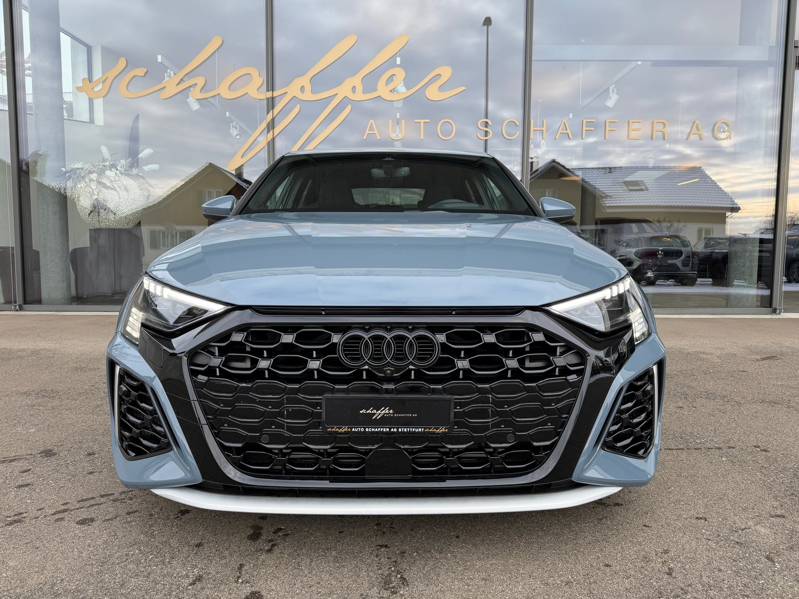 AUDI RS3 Sportback 2.5 TSI quattro S-tronic, Benzin, Occasion / Gebraucht, Automatik - 3